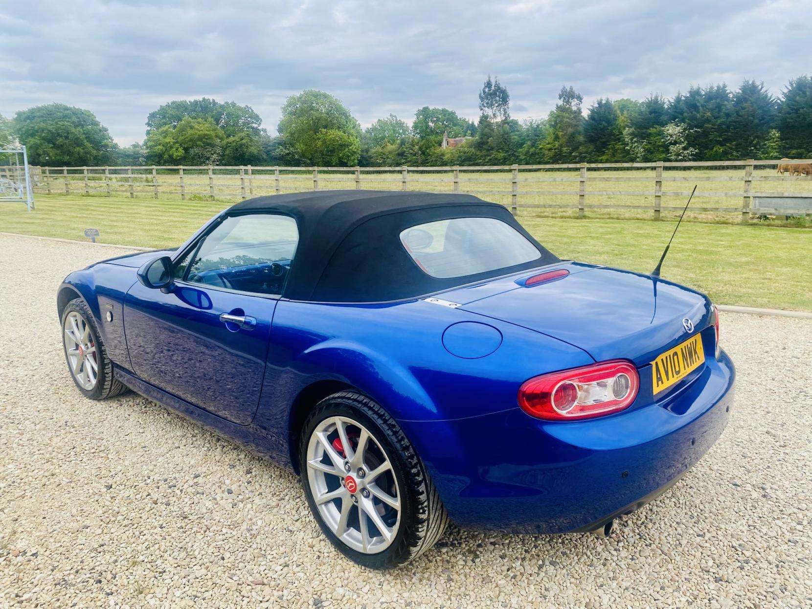 2010 MAZDA MX-5 2010 MAZDA MX-5