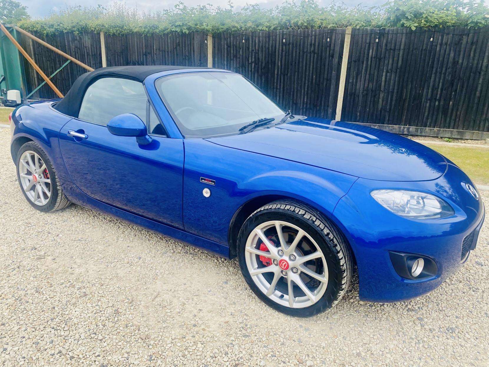 A 2010 MAZDA MX-5 1.8i 20th Anniversary Convertible 2dr Petrol Manual Euro 4 (126 ps) A 2010 MAZDA MX-5 1.8i 20th Anniversary Convertible 2dr Petrol Manual Euro 4 (126 ps)