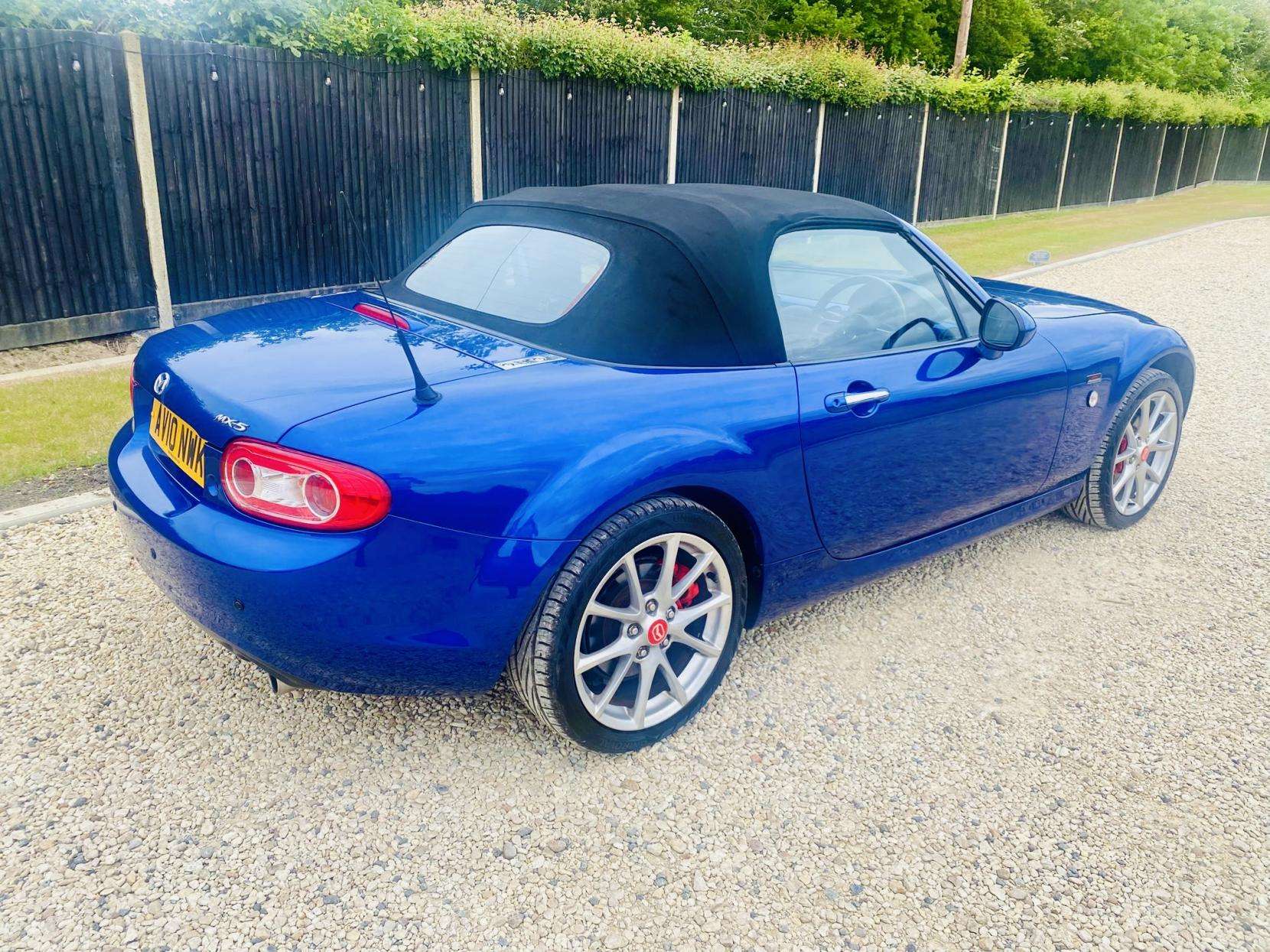 2010 MAZDA MX-5 2010 MAZDA MX-5