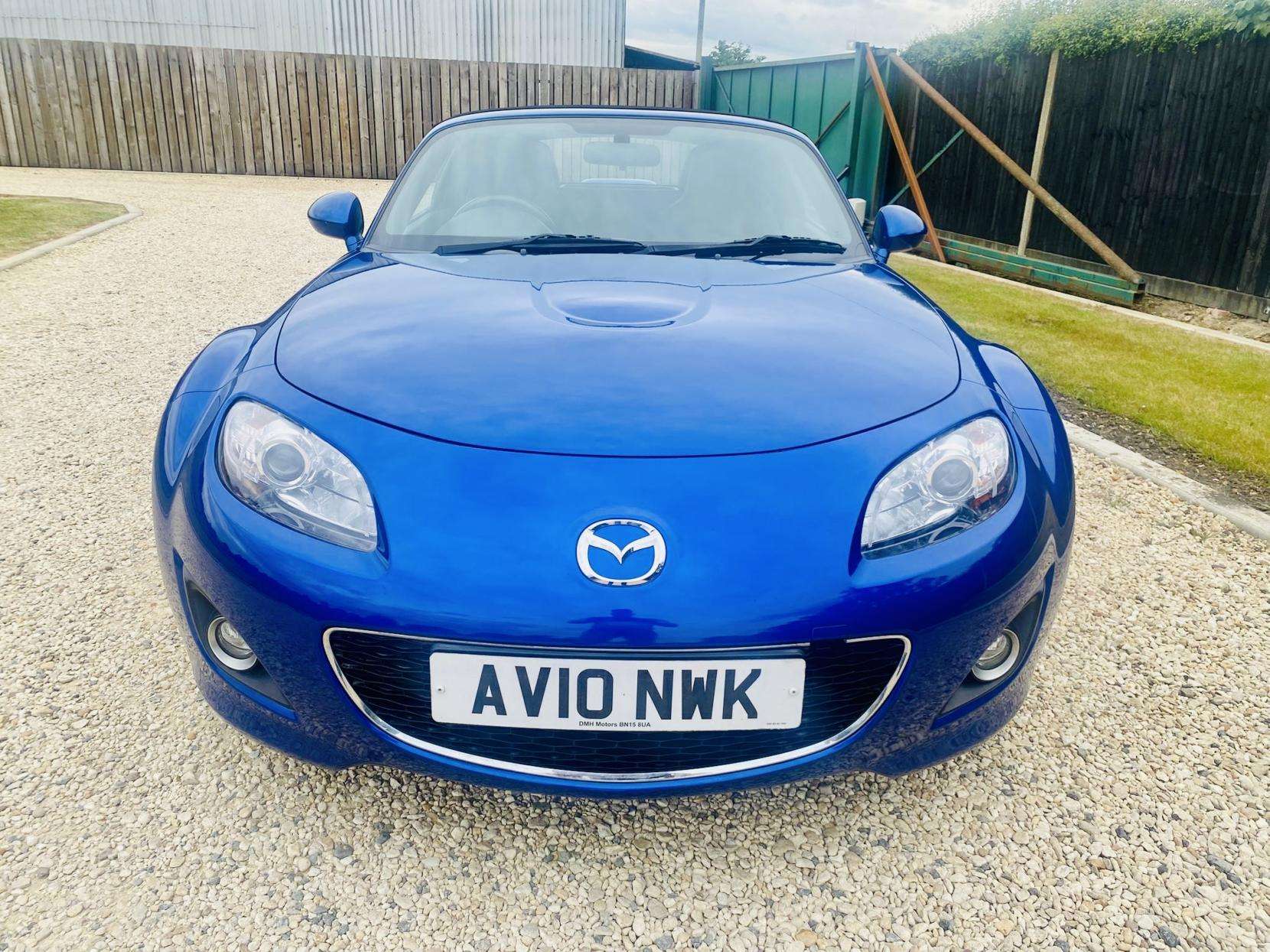 A 2010 MAZDA MX-5 1.8i 20th Anniversary Convertible 2dr Petrol Manual Euro 4 (126 ps) A 2010 MAZDA MX-5 1.8i 20th Anniversary Convertible 2dr Petrol Manual Euro 4 (126 ps)