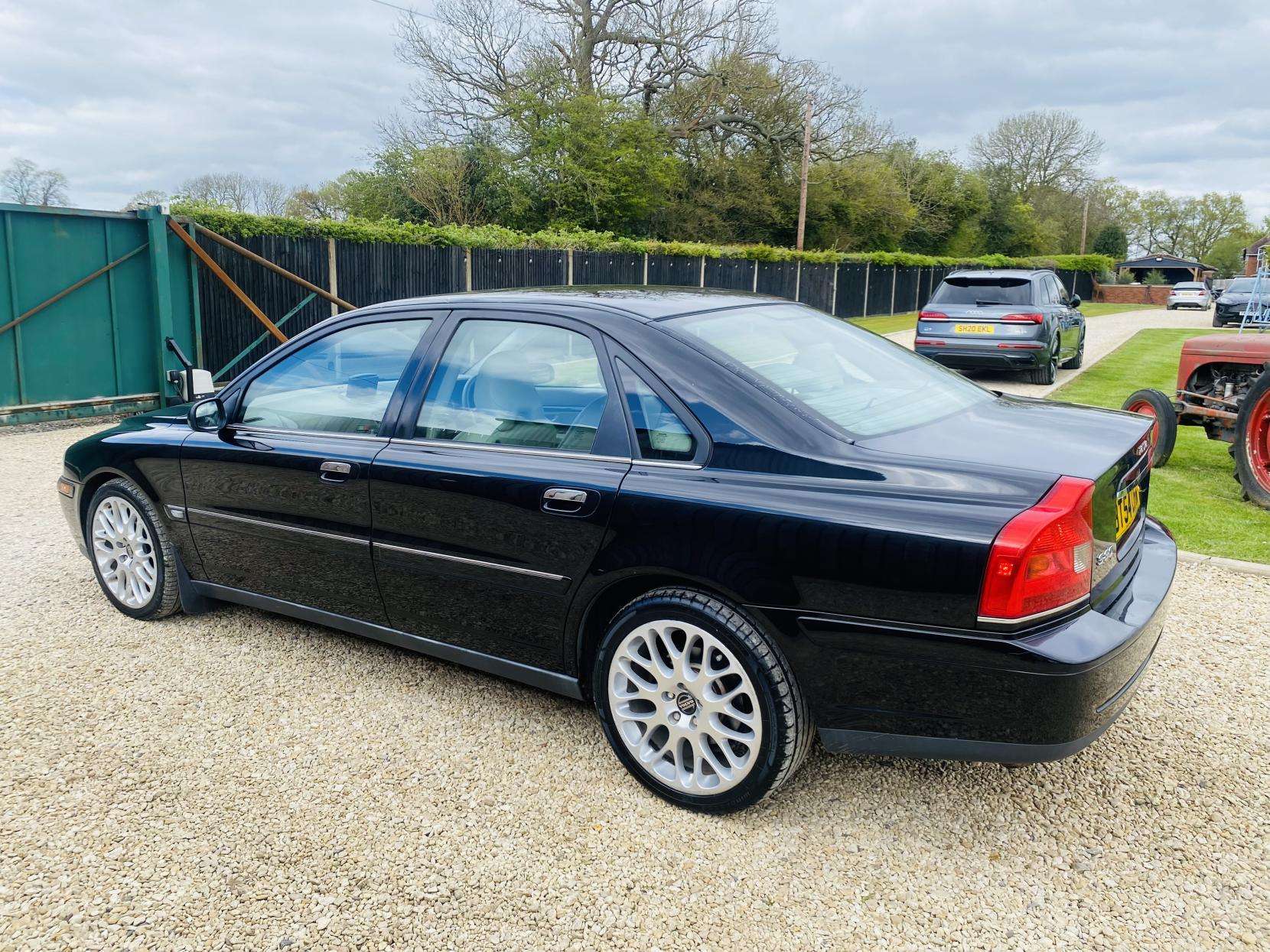 2005 VOLVO S80 2005 VOLVO S80