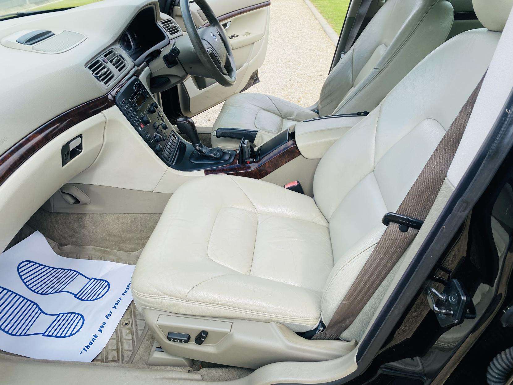 2005 VOLVO S80 2005 VOLVO S80