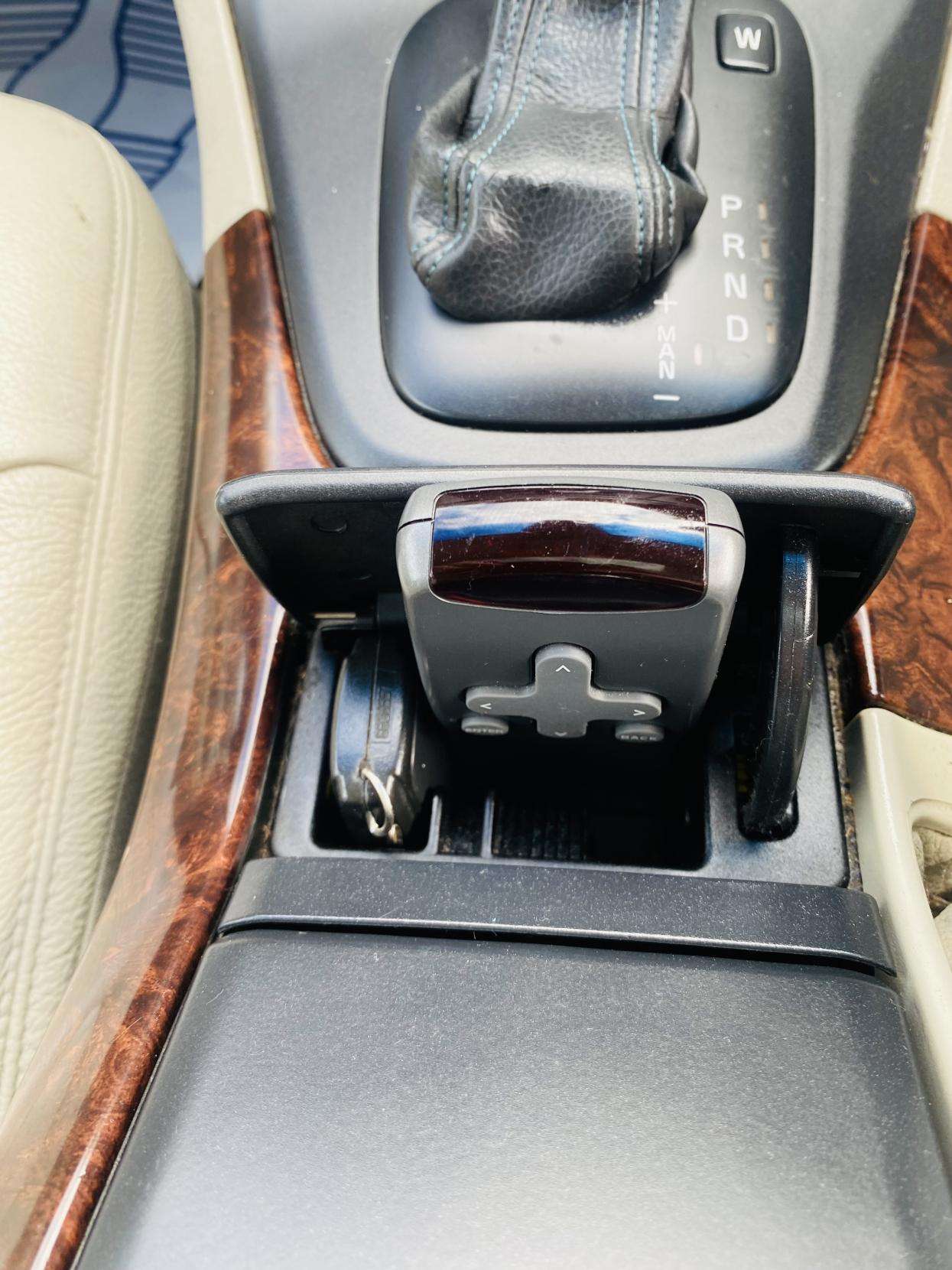 2005 VOLVO S80 2005 VOLVO S80