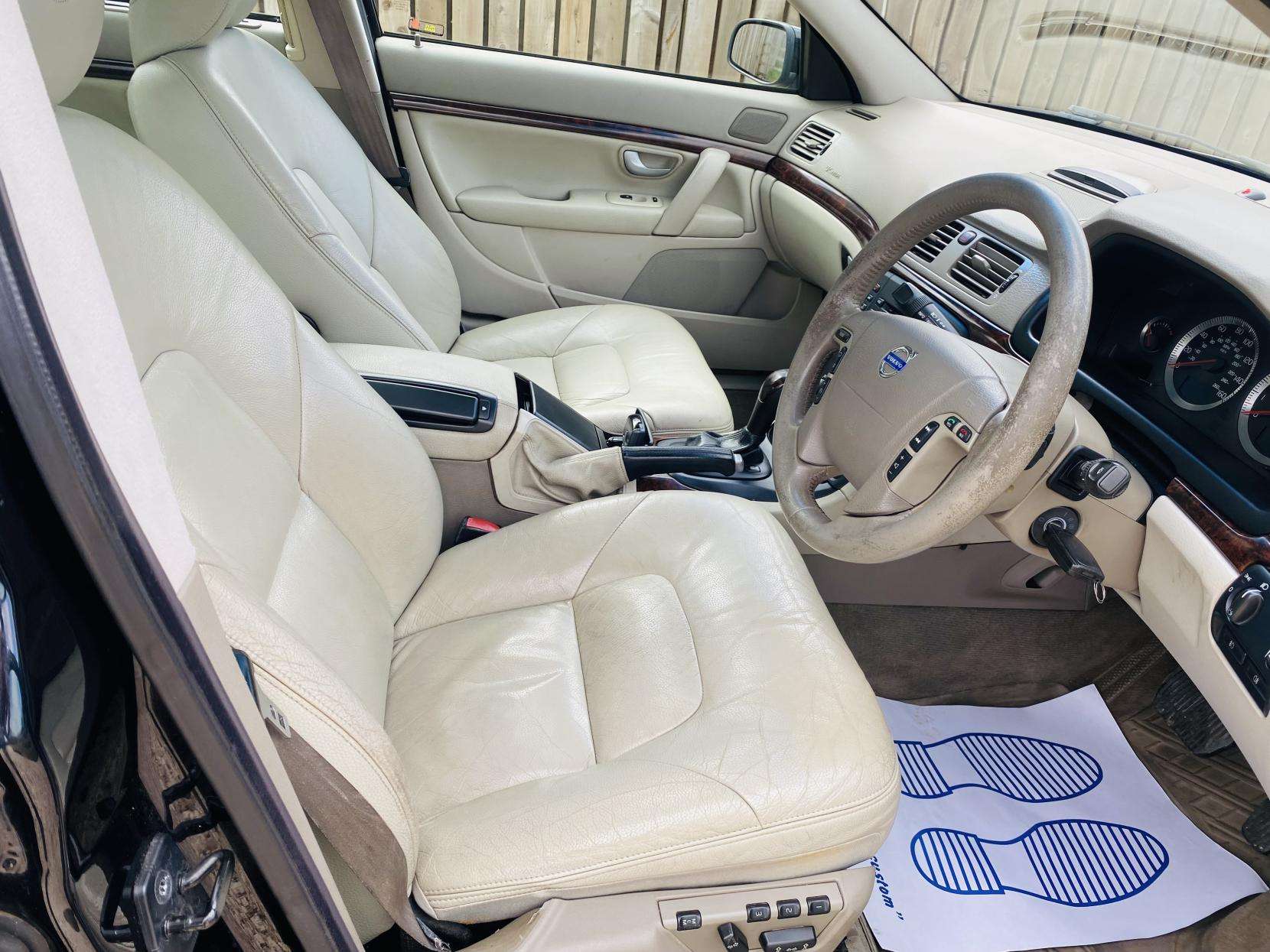 2005 VOLVO S80 2005 VOLVO S80