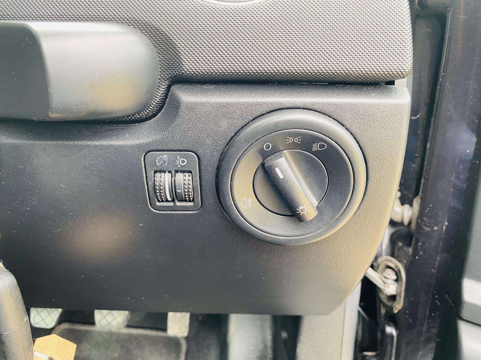 2011 VOLKSWAGEN BEETLE 2011 VOLKSWAGEN BEETLE