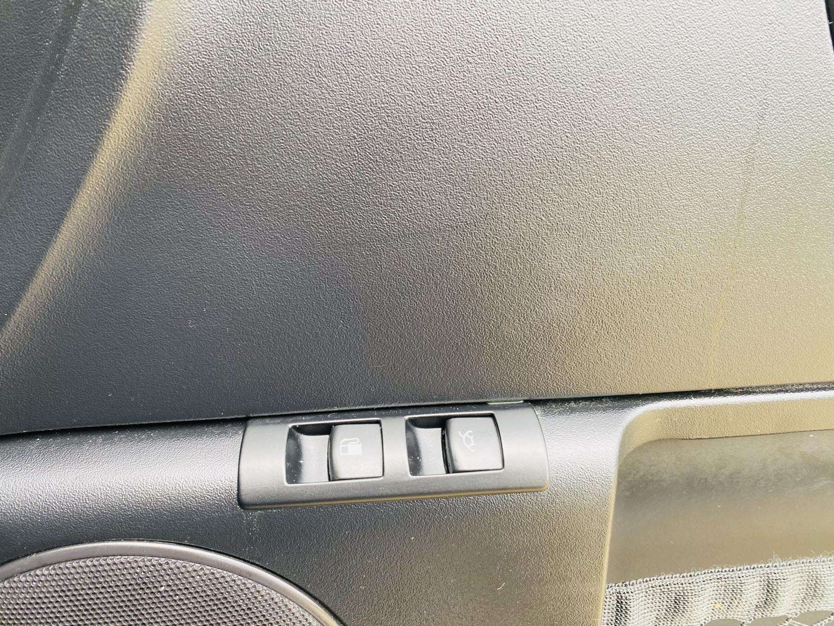 2011 VOLKSWAGEN BEETLE 2011 VOLKSWAGEN BEETLE