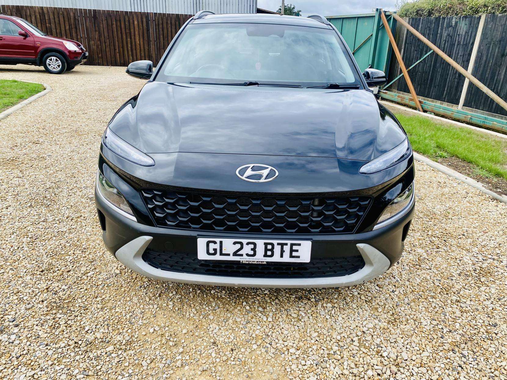 A 2023 HYUNDAI KONA 1.0 T-GDi MHEV SE Connect SUV 5dr Petrol Hybrid Manual Euro 6 (s/s) (120 ps) A 2023 HYUNDAI KONA 1.0 T-GDi MHEV SE Connect SUV 5dr Petrol Hybrid Manual Euro 6 (s/s) (120 ps)