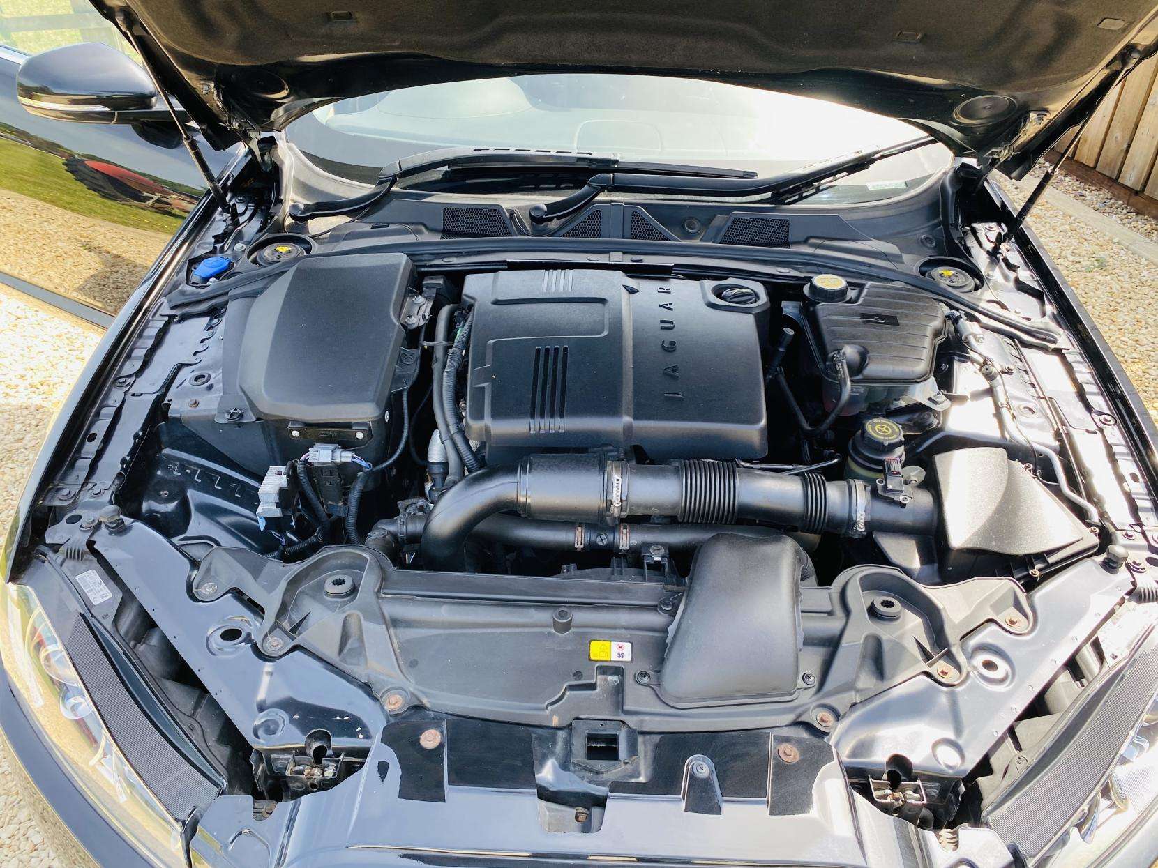 2012 JAGUAR XF 2012 JAGUAR XF