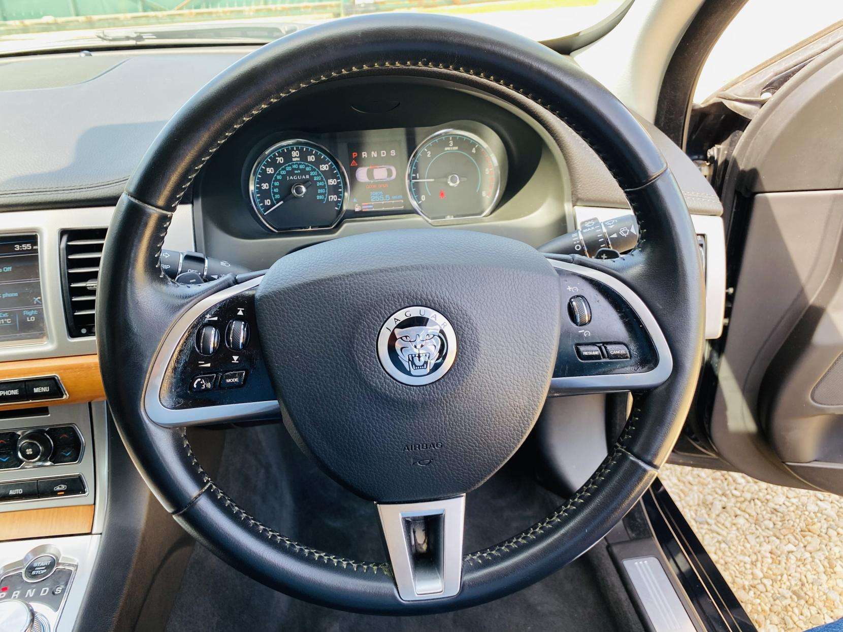 2012 JAGUAR XF 2012 JAGUAR XF