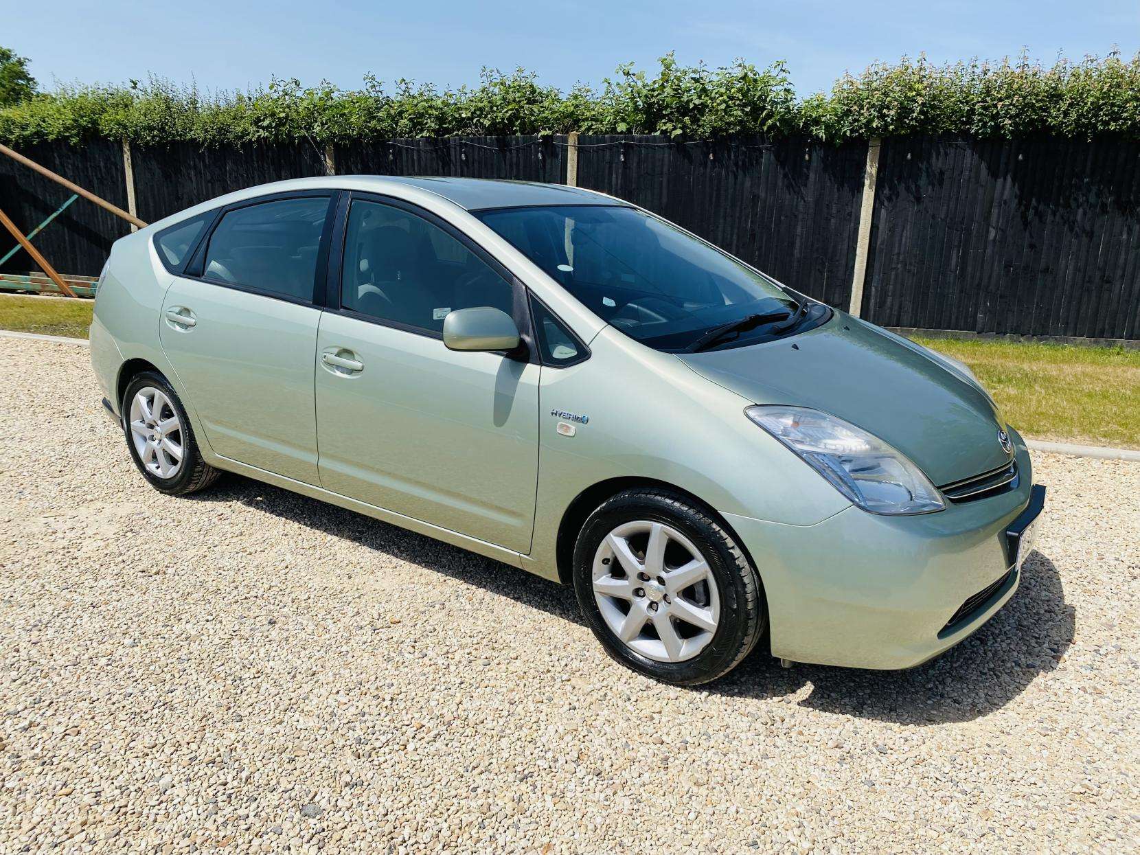 A 2007 TOYOTA PRIUS 1.5 T Spirit Hatchback 5dr Petrol Hybrid CVT (104 g/km, 76 bhp) A 2007 TOYOTA PRIUS 1.5 T Spirit Hatchback 5dr Petrol Hybrid CVT (104 g/km, 76 bhp)
