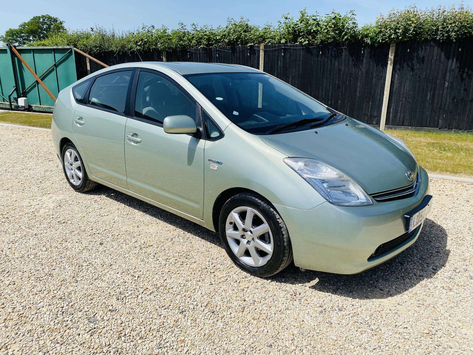 A 2007 TOYOTA PRIUS 1.5 T Spirit Hatchback 5dr Petrol Hybrid CVT (104 g/km, 76 bhp) A 2007 TOYOTA PRIUS 1.5 T Spirit Hatchback 5dr Petrol Hybrid CVT (104 g/km, 76 bhp)