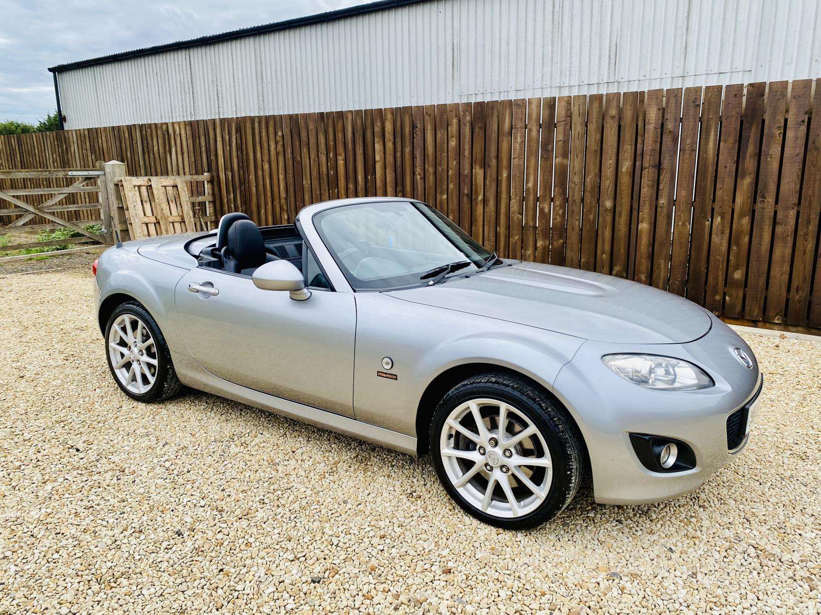 2010 MAZDA MX-5 2010 MAZDA MX-5