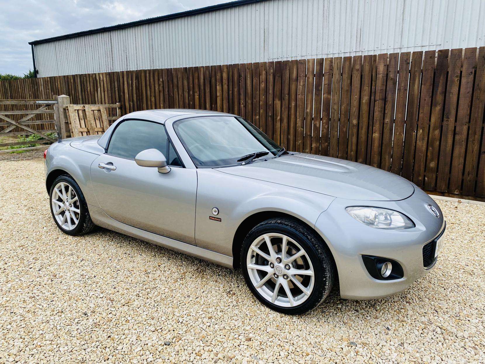 2010 MAZDA MX-5 2010 MAZDA MX-5