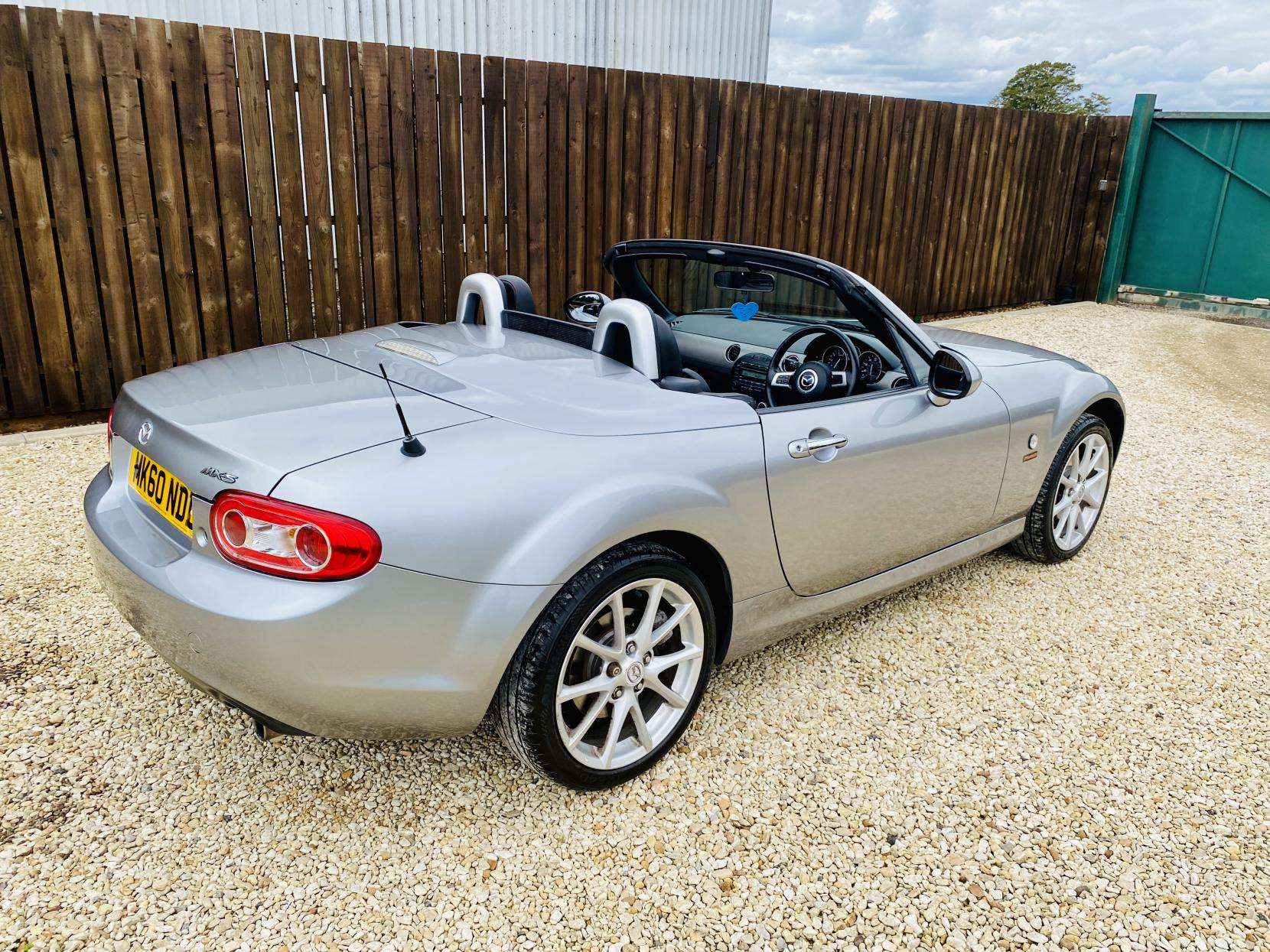 A 2010 MAZDA MX-5 2.0i Miyako Roadster 2dr Petrol Manual Euro 4 (160 ps) A 2010 MAZDA MX-5 2.0i Miyako Roadster 2dr Petrol Manual Euro 4 (160 ps)