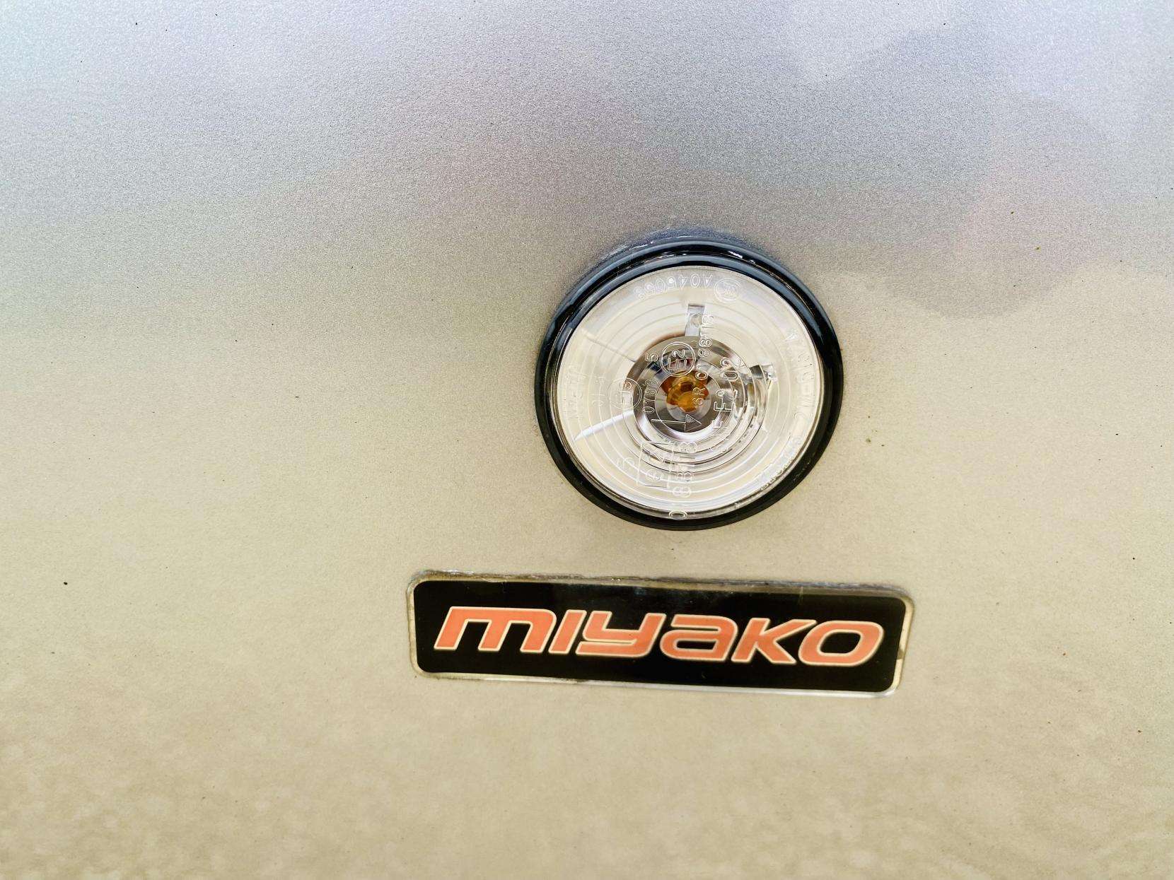 2010 MAZDA MX-5 2010 MAZDA MX-5