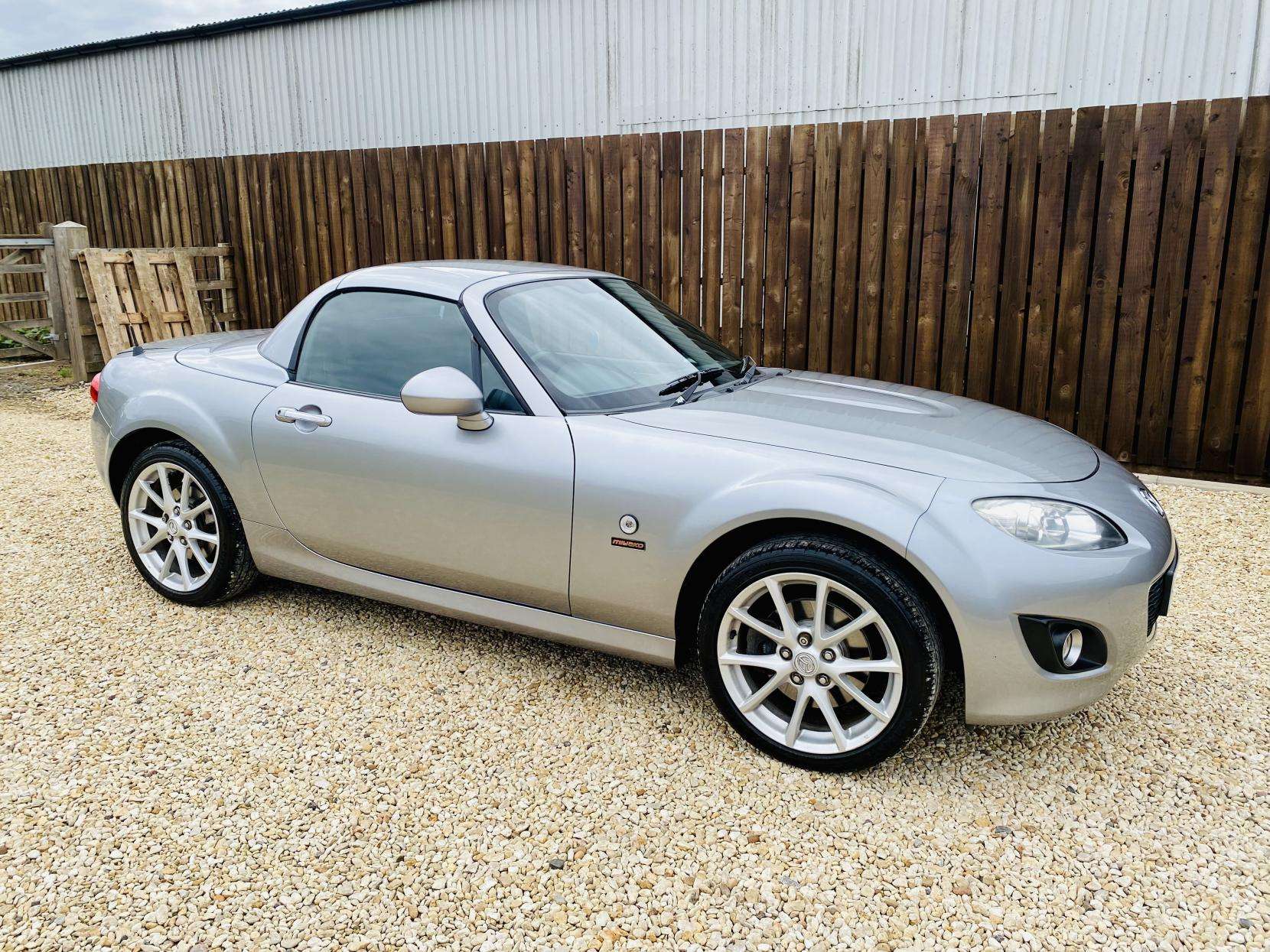 A 2010 MAZDA MX-5 2.0i Miyako Roadster 2dr Petrol Manual Euro 4 (160 ps) A 2010 MAZDA MX-5 2.0i Miyako Roadster 2dr Petrol Manual Euro 4 (160 ps)