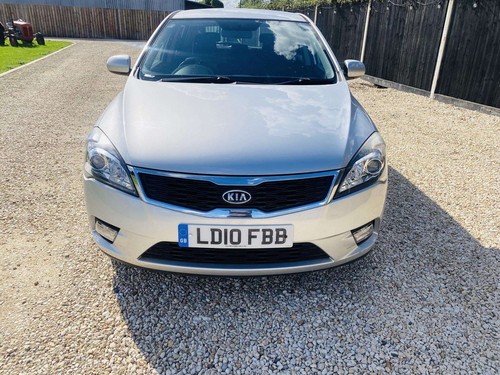 2010 KIA CEED 2010 KIA CEED