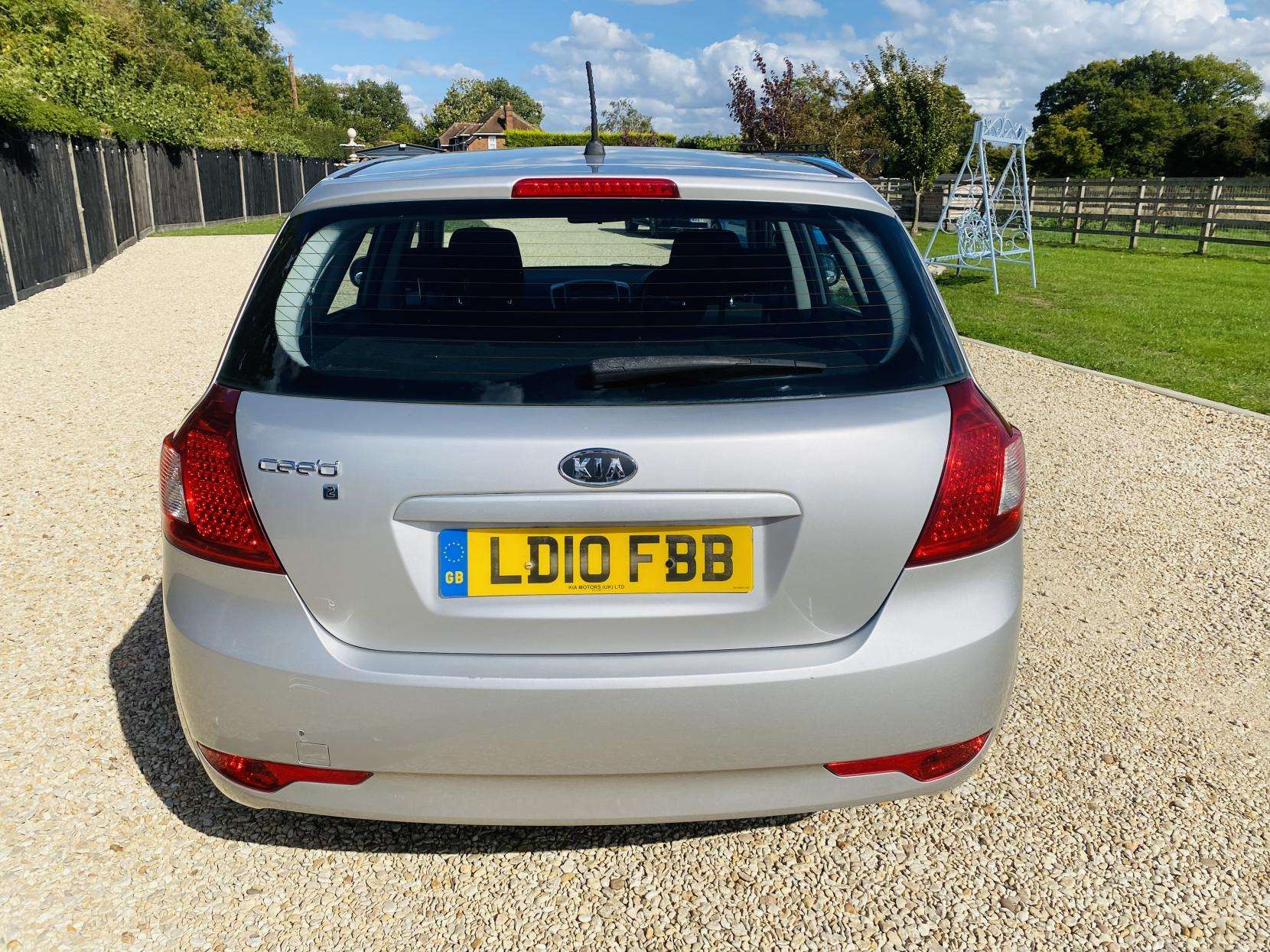 2010 KIA CEED 2010 KIA CEED