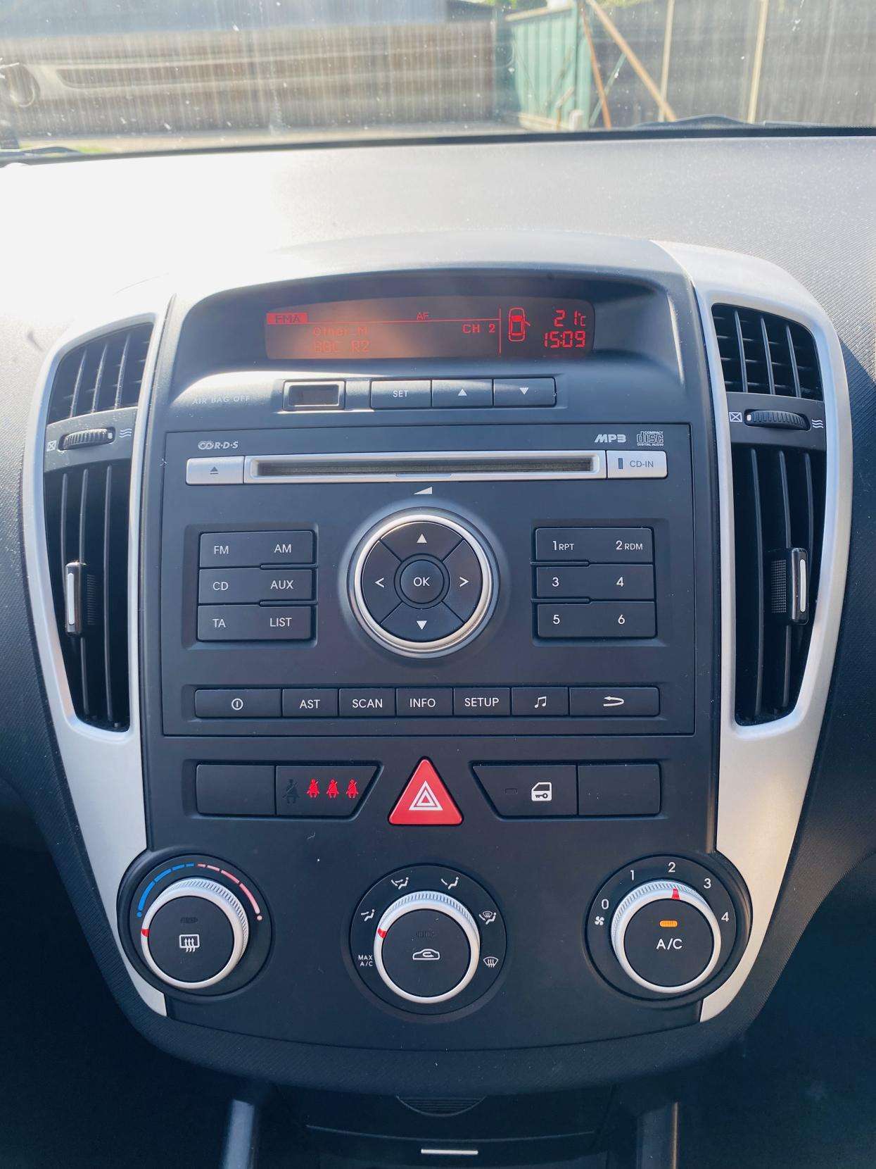 2010 KIA CEED 2010 KIA CEED