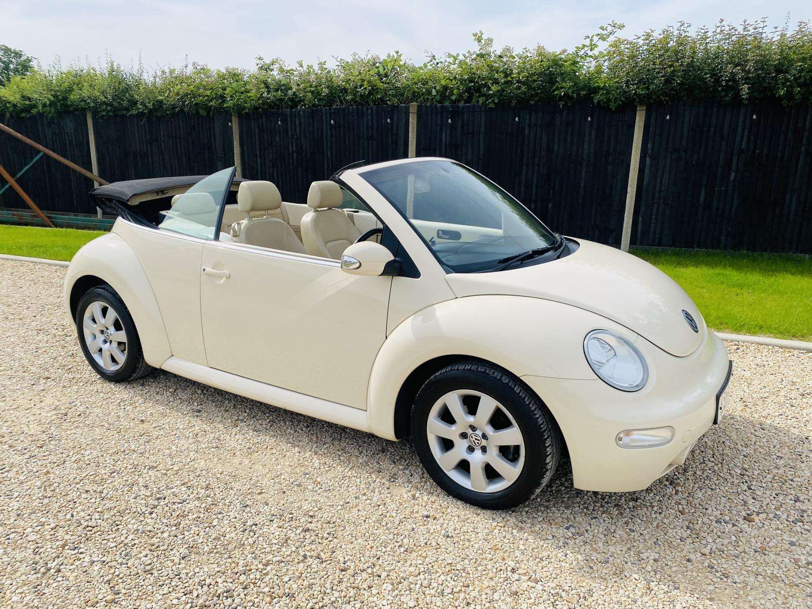 2004 VOLKSWAGEN BEETLE 2004 VOLKSWAGEN BEETLE