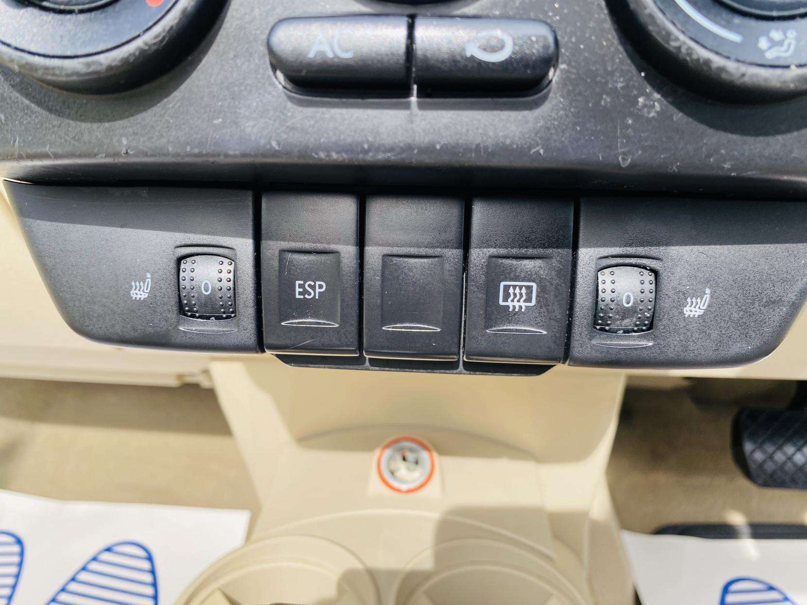 2004 VOLKSWAGEN BEETLE 2004 VOLKSWAGEN BEETLE
