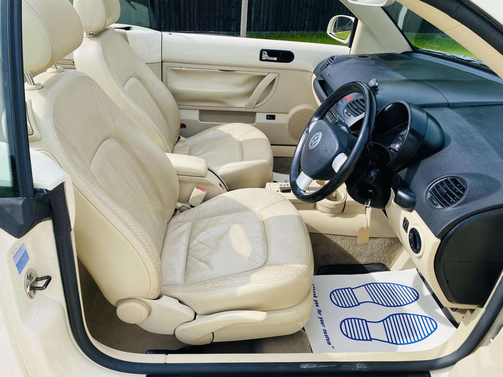 2004 VOLKSWAGEN BEETLE 2004 VOLKSWAGEN BEETLE