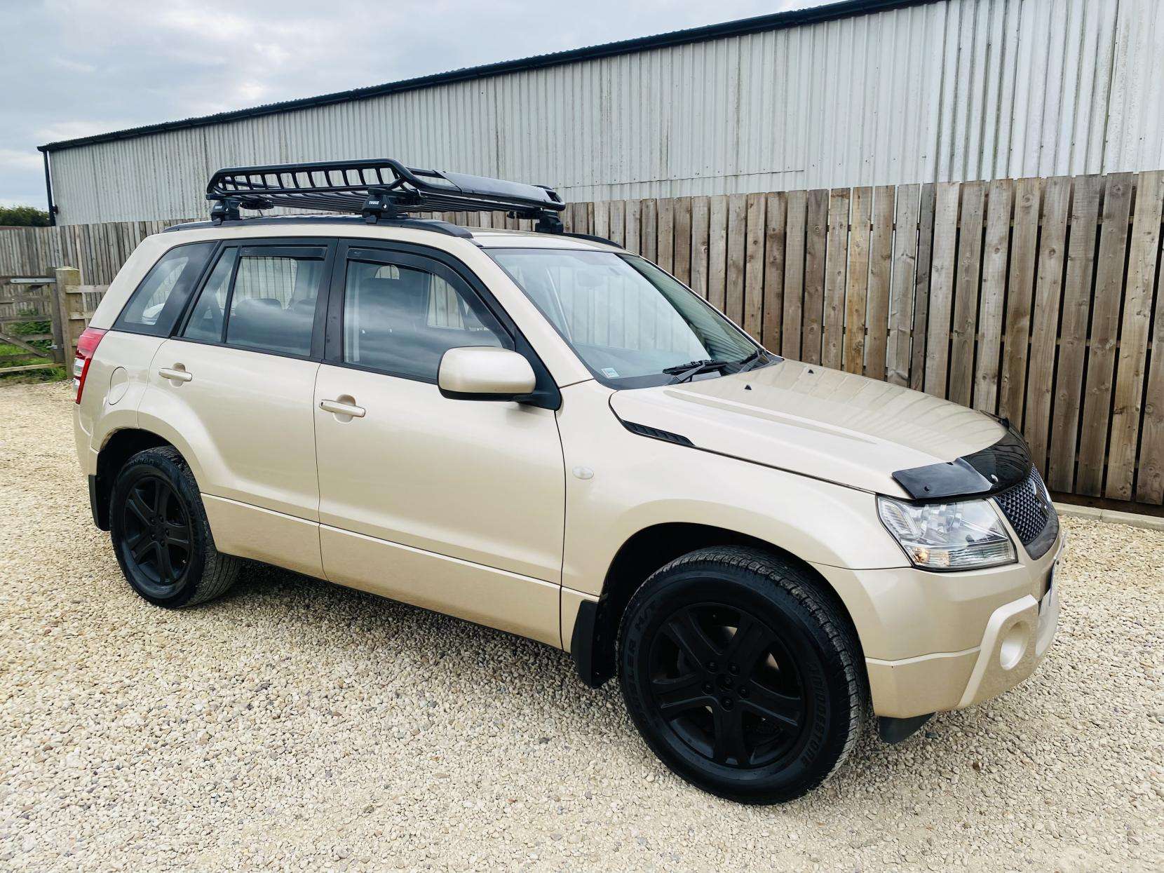 A 2007 SUZUKI GRAND VITARA 2.0 16V SUV 5dr Petrol Manual 4WD Euro 4 (140 ps) A 2007 SUZUKI GRAND VITARA 2.0 16V SUV 5dr Petrol Manual 4WD Euro 4 (140 ps)