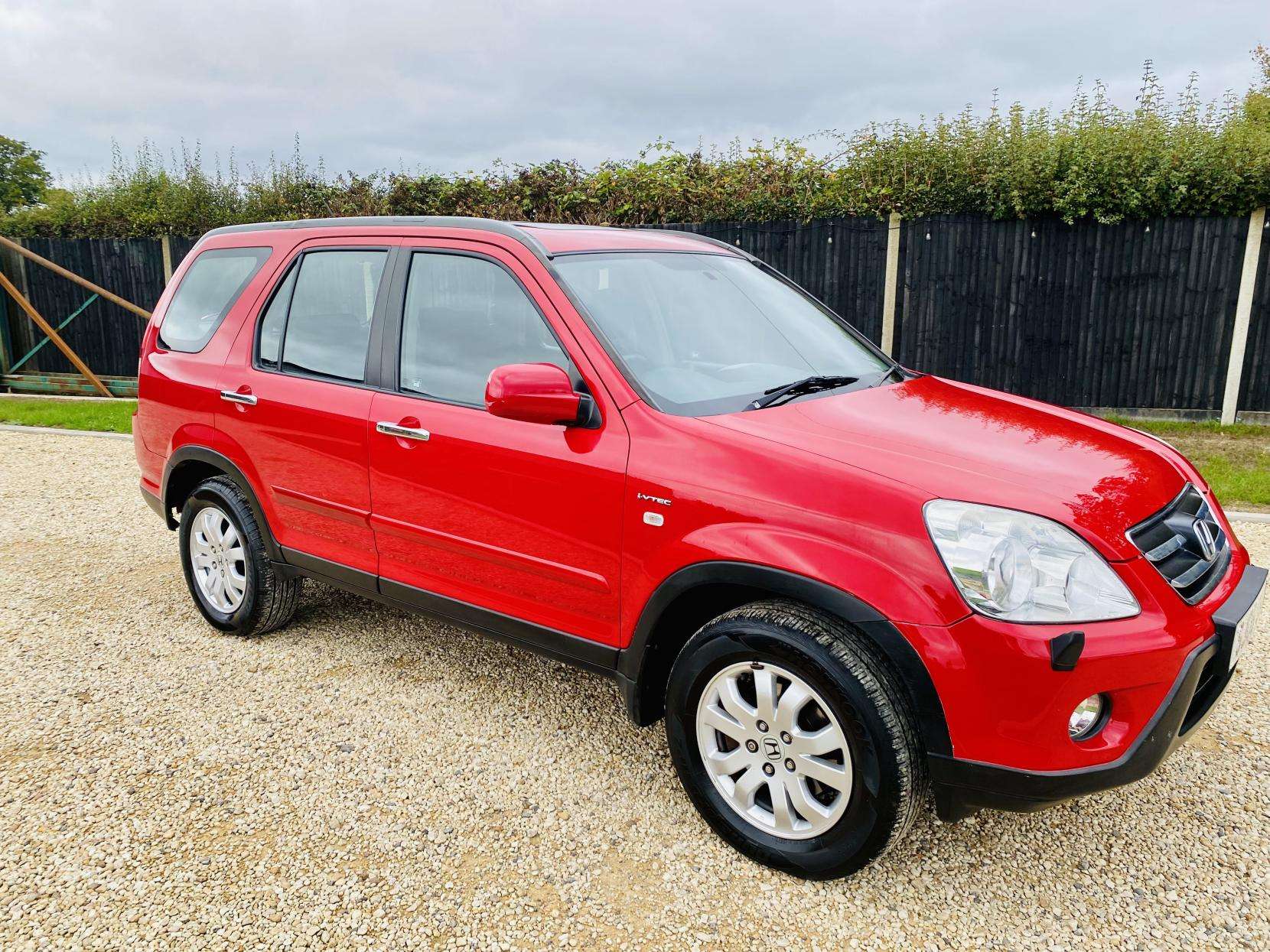 A 2006 HONDA CR-V 2.0 i-VTEC Sport SUV 5dr Petrol Automatic (220 g/km, 150 bhp) A 2006 HONDA CR-V 2.0 i-VTEC Sport SUV 5dr Petrol Automatic (220 g/km, 150 bhp)