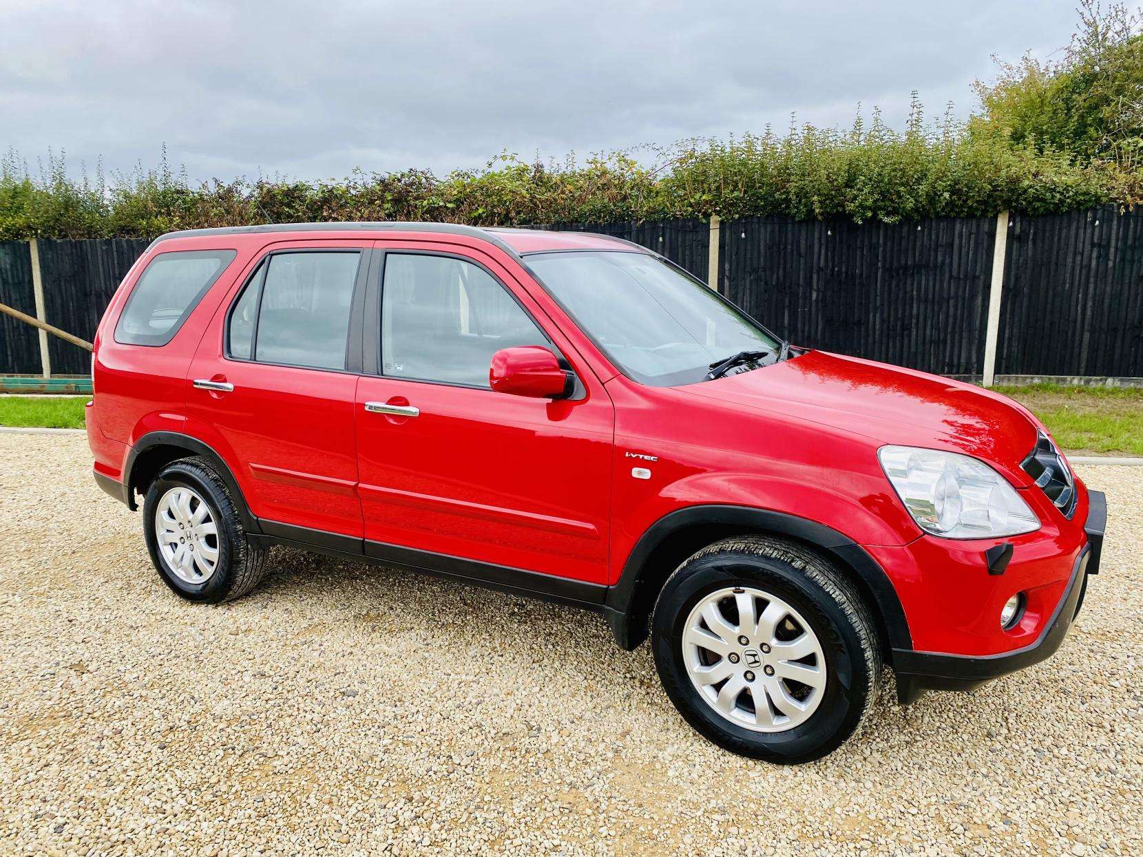 A 2006 HONDA CR-V 2.0 i-VTEC Sport SUV 5dr Petrol Automatic (220 g/km, 150 bhp) A 2006 HONDA CR-V 2.0 i-VTEC Sport SUV 5dr Petrol Automatic (220 g/km, 150 bhp)