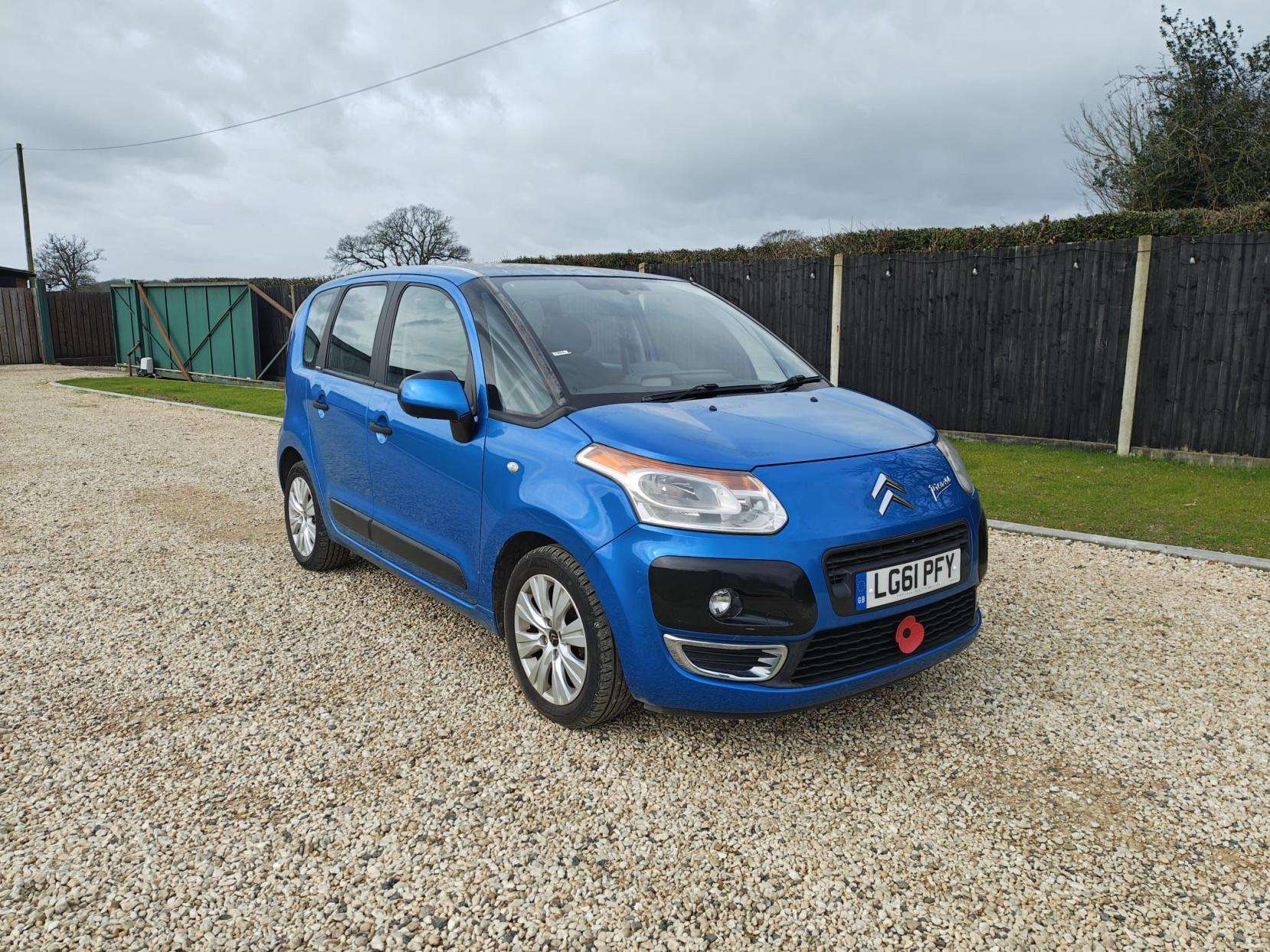 A 2011 CITROEN C3 PICASSO 1.4 VTi 16V VTR+ MPV 5dr Petrol Manual Euro 5 (95 ps) A 2011 CITROEN C3 PICASSO 1.4 VTi 16V VTR+ MPV 5dr Petrol Manual Euro 5 (95 ps)