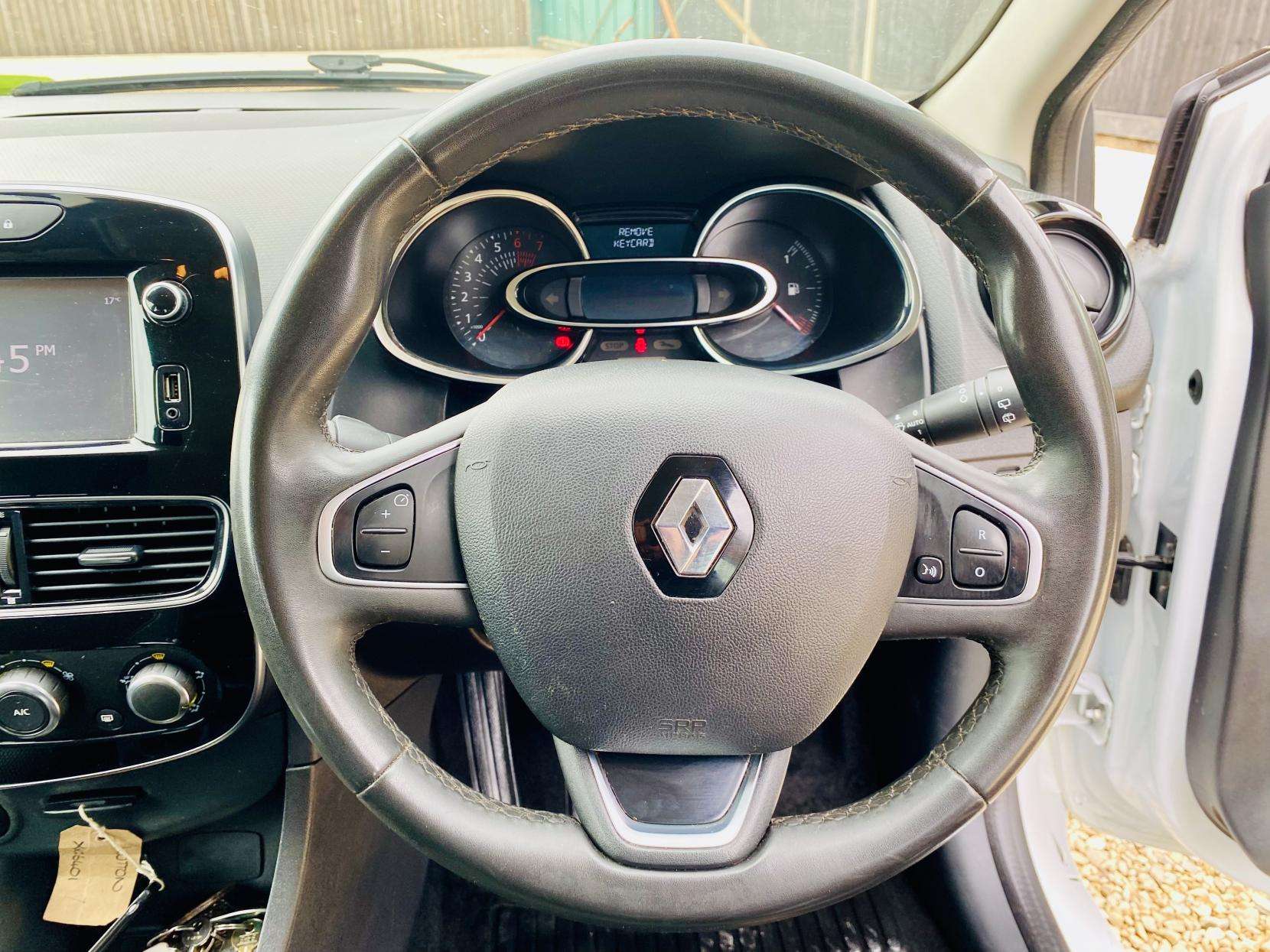 2018 RENAULT CLIO 2018 RENAULT CLIO