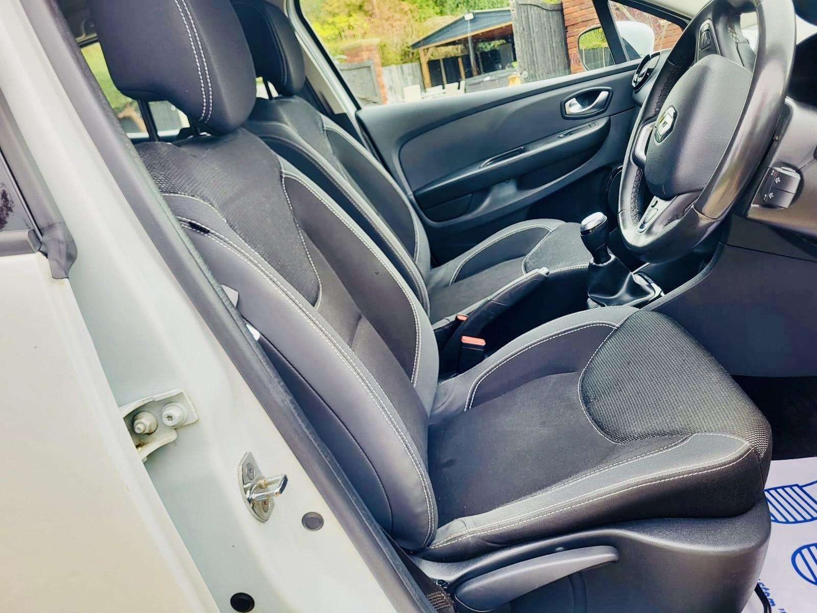 2018 RENAULT CLIO 2018 RENAULT CLIO