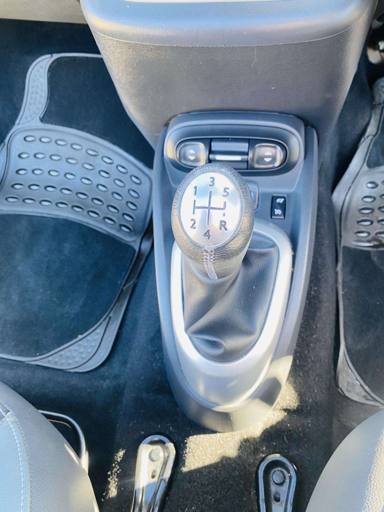 2010 RENAULT WIND 2010 RENAULT WIND