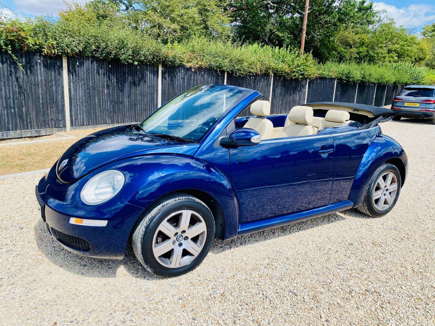 A 2008 VOLKSWAGEN BEETLE 1.4 16V Luna Cabriolet 2dr Petrol Manual Euro 4 (75 ps) A 2008 VOLKSWAGEN BEETLE 1.4 16V Luna Cabriolet 2dr Petrol Manual Euro 4 (75 ps)