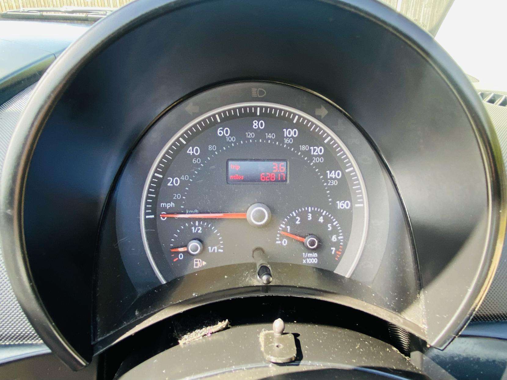 2011 VOLKSWAGEN BEETLE 2011 VOLKSWAGEN BEETLE
