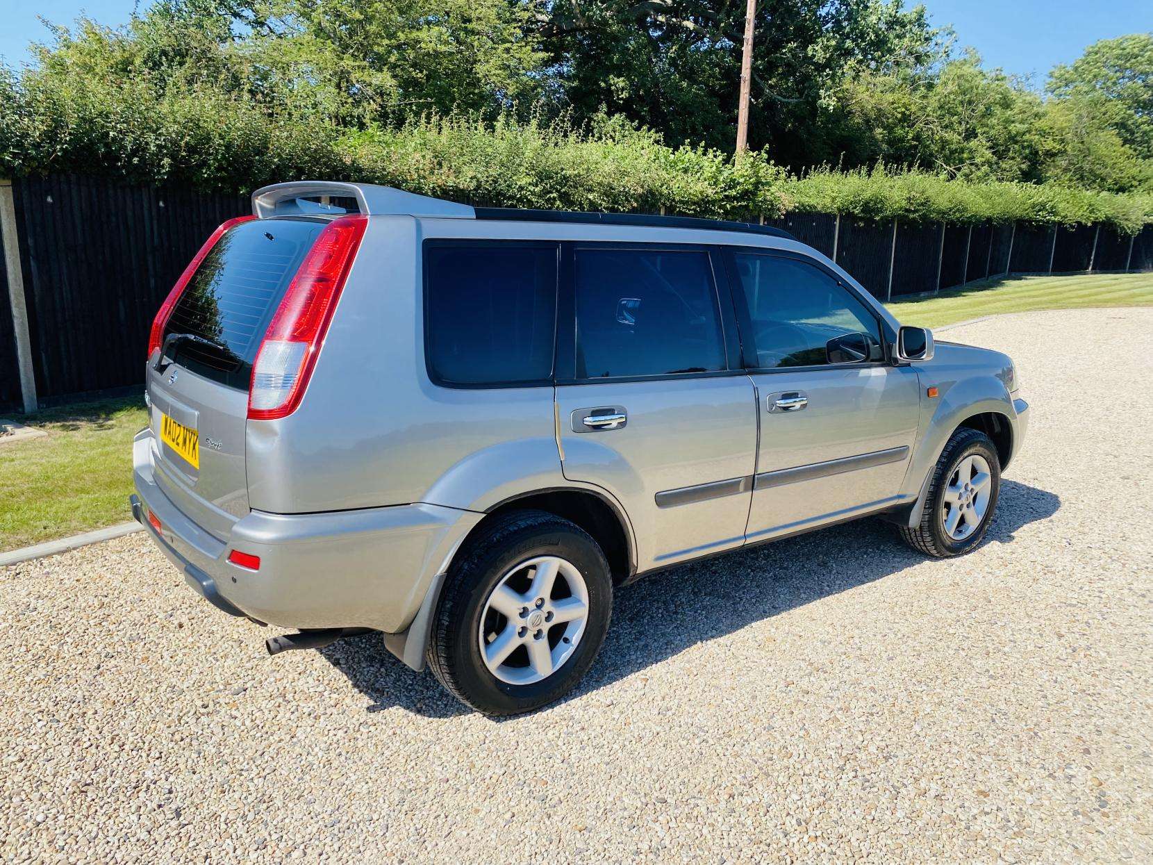 A 2002 NISSAN X-TRAIL 2.0 Sport SUV 5dr Petrol Manual (221 g/km, 138 bhp) A 2002 NISSAN X-TRAIL 2.0 Sport SUV 5dr Petrol Manual (221 g/km, 138 bhp)