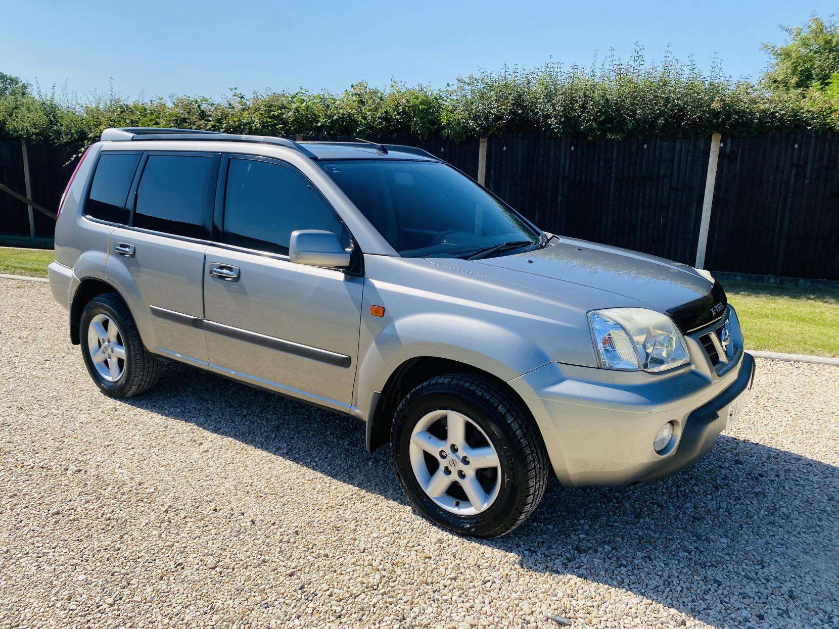 A 2002 NISSAN X-TRAIL 2.0 Sport SUV 5dr Petrol Manual (221 g/km, 138 bhp) A 2002 NISSAN X-TRAIL 2.0 Sport SUV 5dr Petrol Manual (221 g/km, 138 bhp)