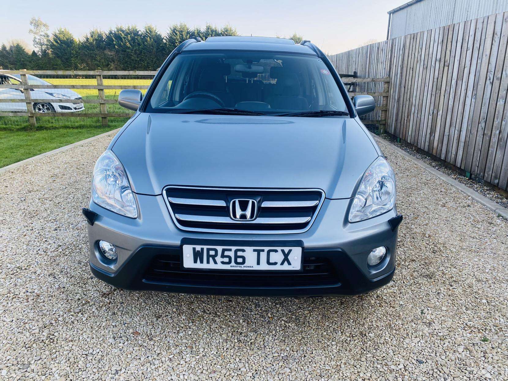 A 2006 HONDA CR-V 2.0 i-VTEC Sport SUV 5dr Petrol Manual (216 g/km, 150 bhp) A 2006 HONDA CR-V 2.0 i-VTEC Sport SUV 5dr Petrol Manual (216 g/km, 150 bhp)