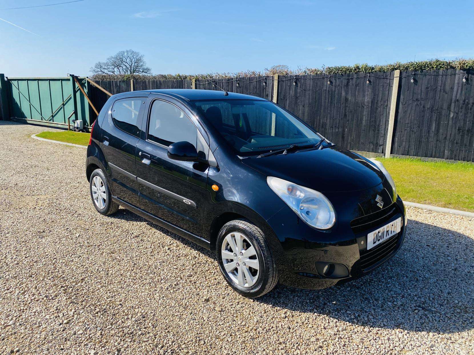 A 2011 SUZUKI ALTO 1.0 12V SZ4 Hatchback 5dr Petrol Auto Euro 5 (68 ps) A 2011 SUZUKI ALTO 1.0 12V SZ4 Hatchback 5dr Petrol Auto Euro 5 (68 ps)