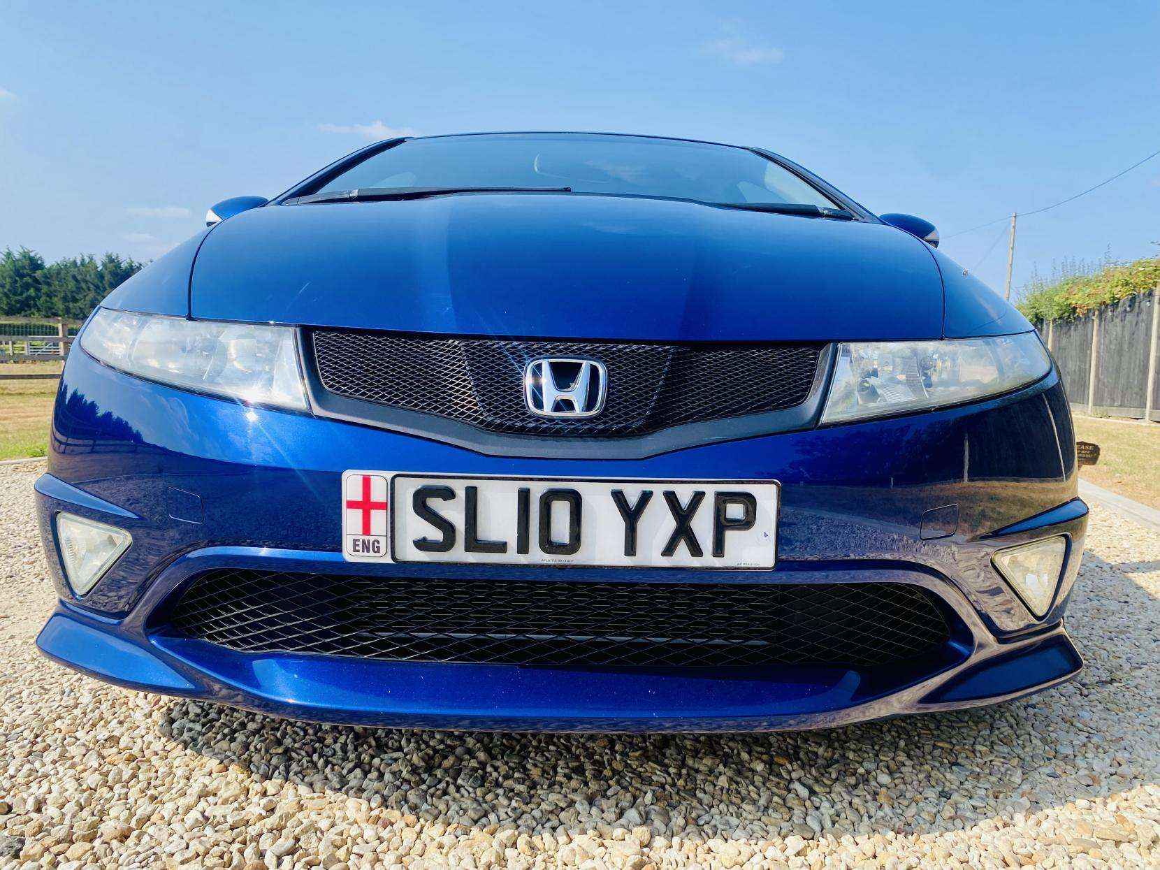 A 2010 HONDA CIVIC 1.8 i-VTEC Si Hatchback 5dr Petrol Manual (155 g/km, 138 bhp) A 2010 HONDA CIVIC 1.8 i-VTEC Si Hatchback 5dr Petrol Manual (155 g/km, 138 bhp)