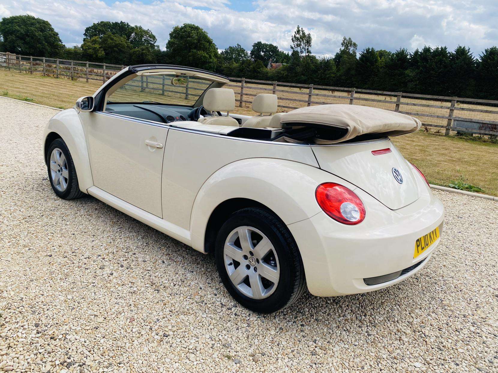 2010 VOLKSWAGEN BEETLE 2010 VOLKSWAGEN BEETLE