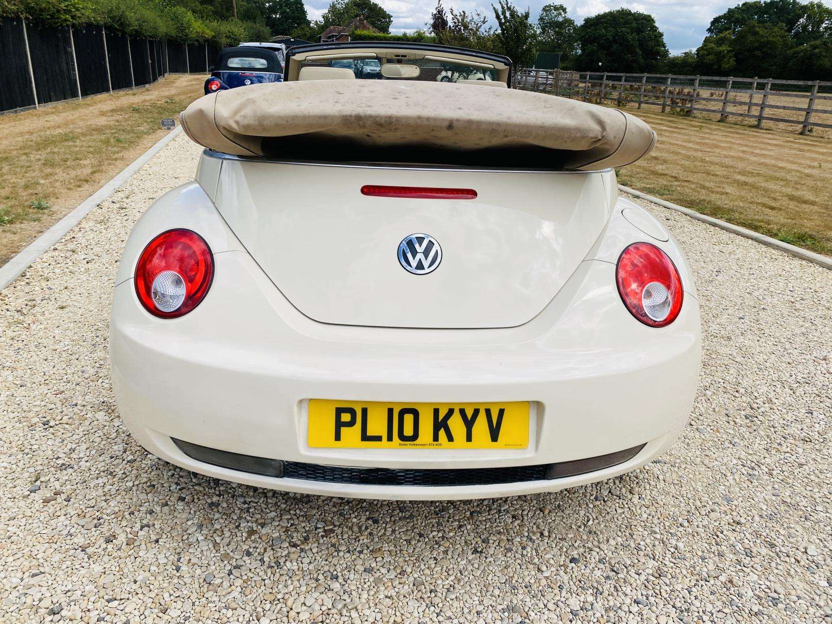 2010 VOLKSWAGEN BEETLE 2010 VOLKSWAGEN BEETLE