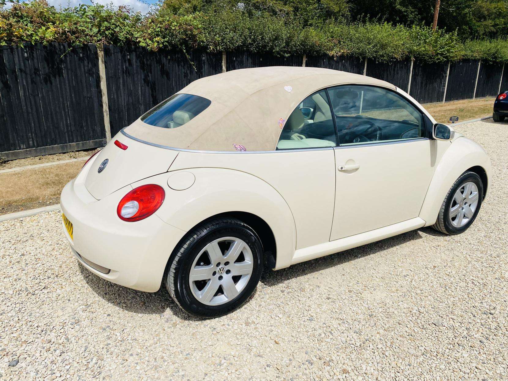 2010 VOLKSWAGEN BEETLE 2010 VOLKSWAGEN BEETLE