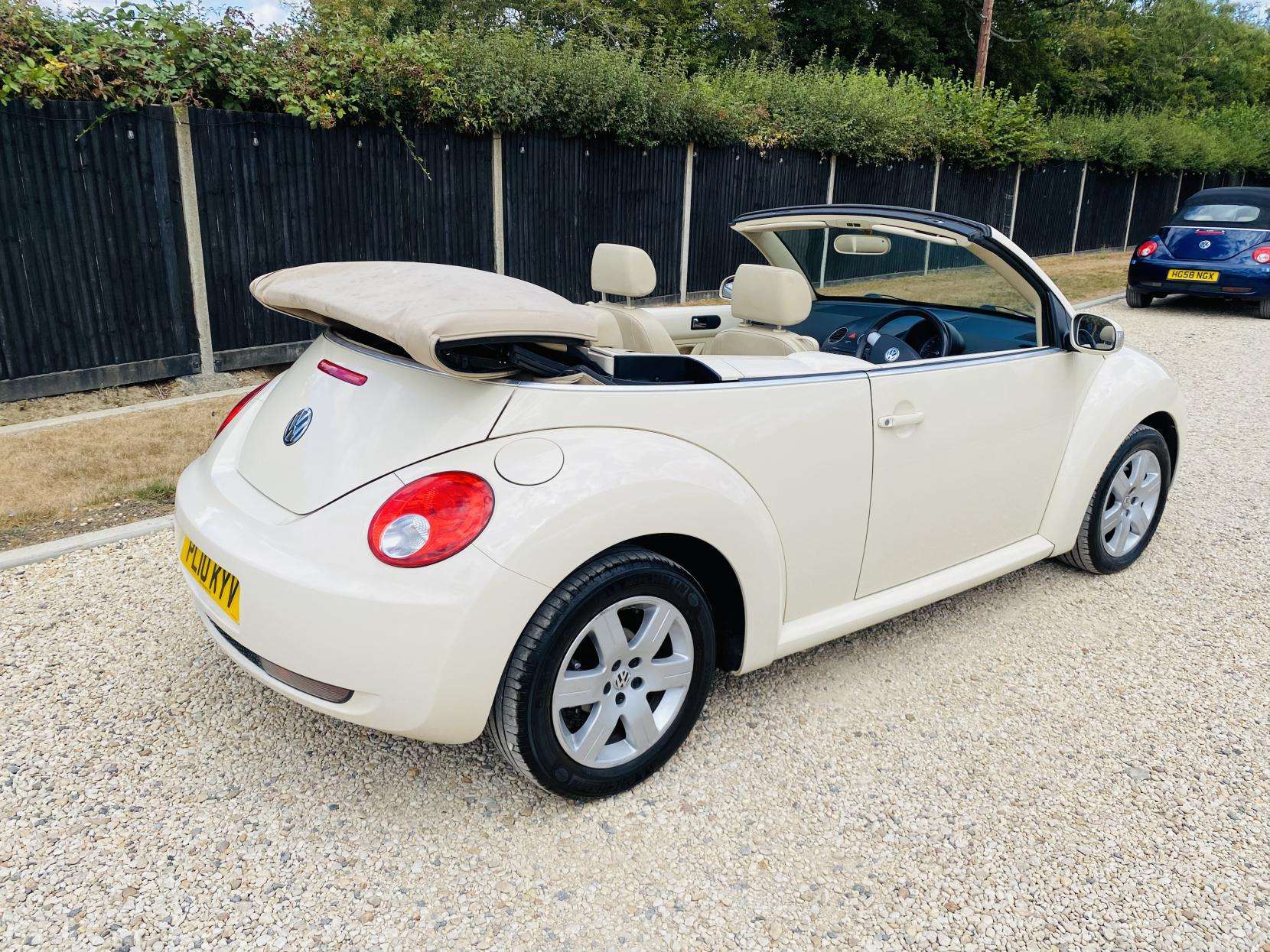 2010 VOLKSWAGEN BEETLE 2010 VOLKSWAGEN BEETLE