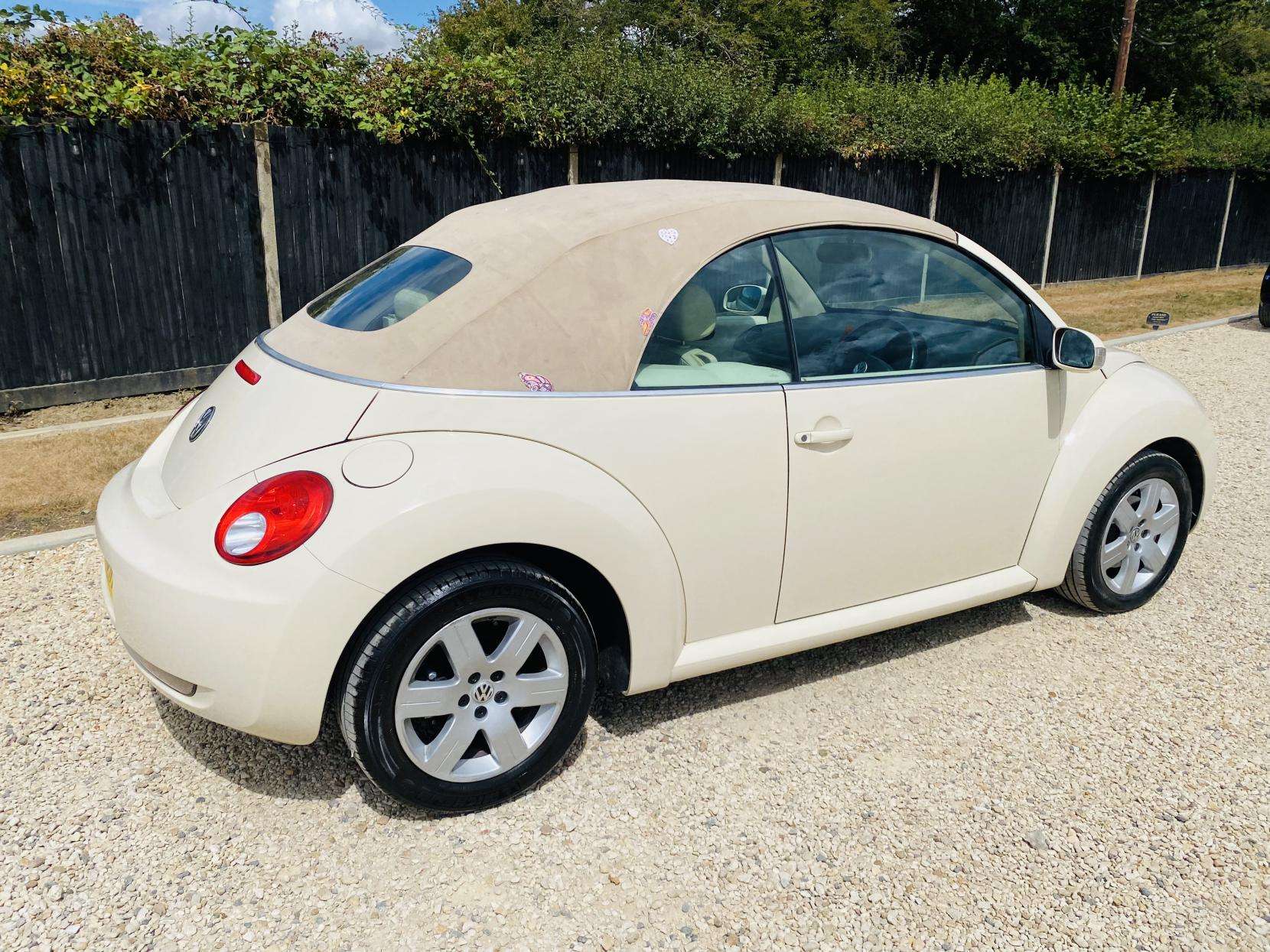 2010 VOLKSWAGEN BEETLE 2010 VOLKSWAGEN BEETLE