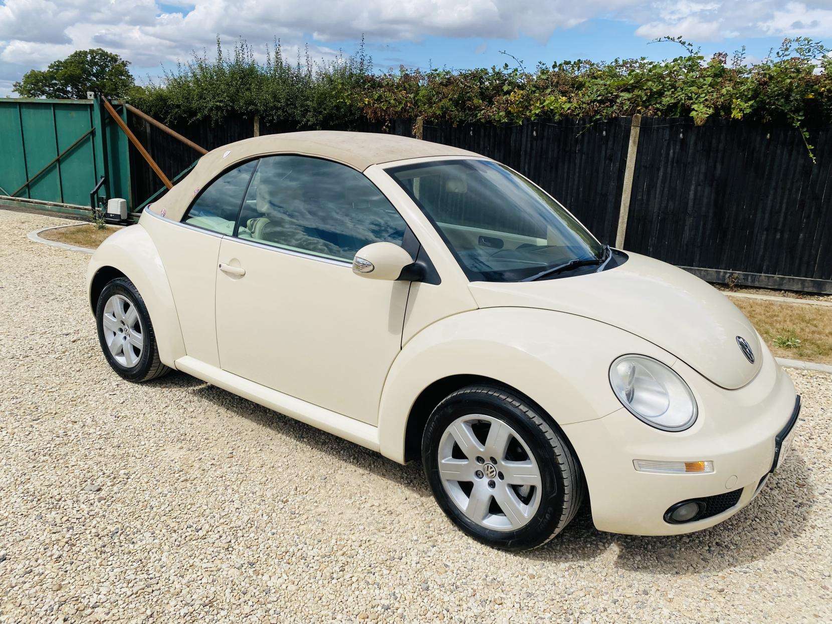 2010 VOLKSWAGEN BEETLE 2010 VOLKSWAGEN BEETLE