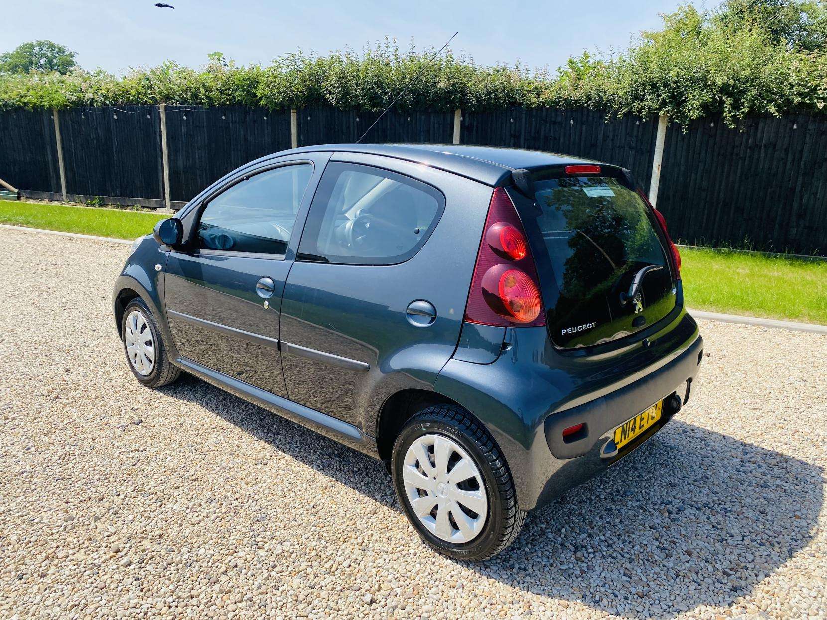 2014 PEUGEOT 107 2014 PEUGEOT 107