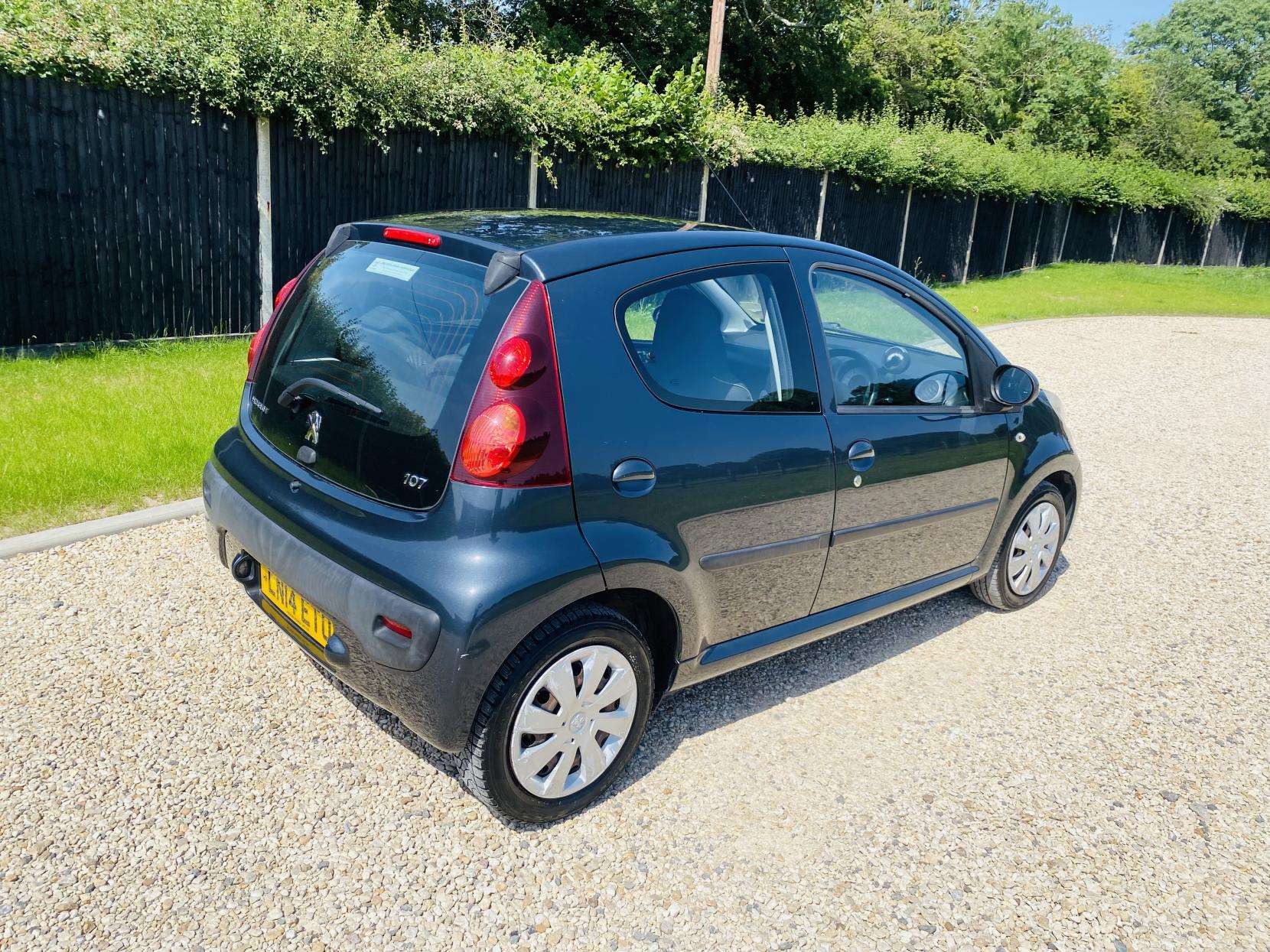 2014 PEUGEOT 107 2014 PEUGEOT 107