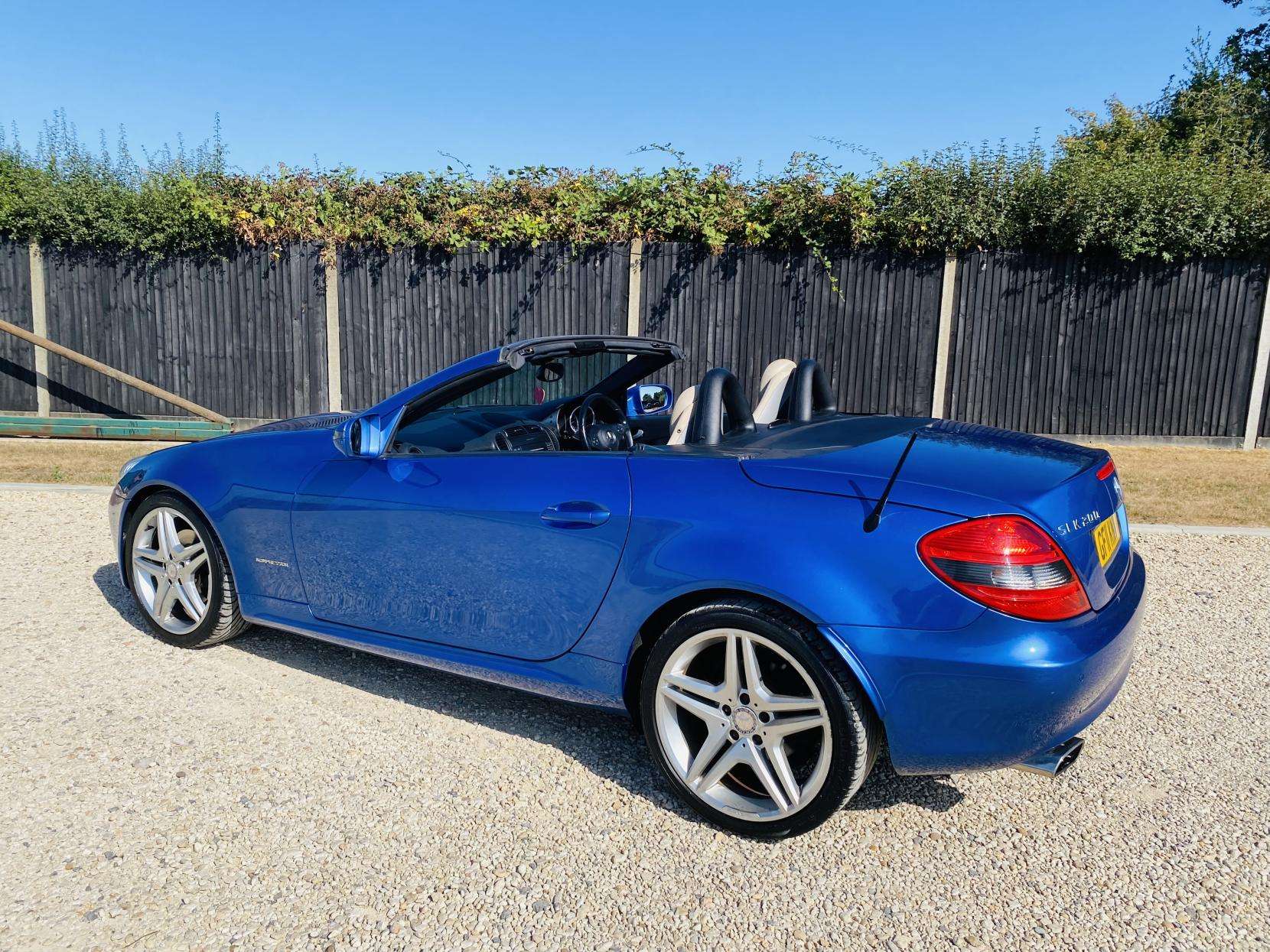 2011 MERCEDES-BENZ SLK 2011 MERCEDES-BENZ SLK