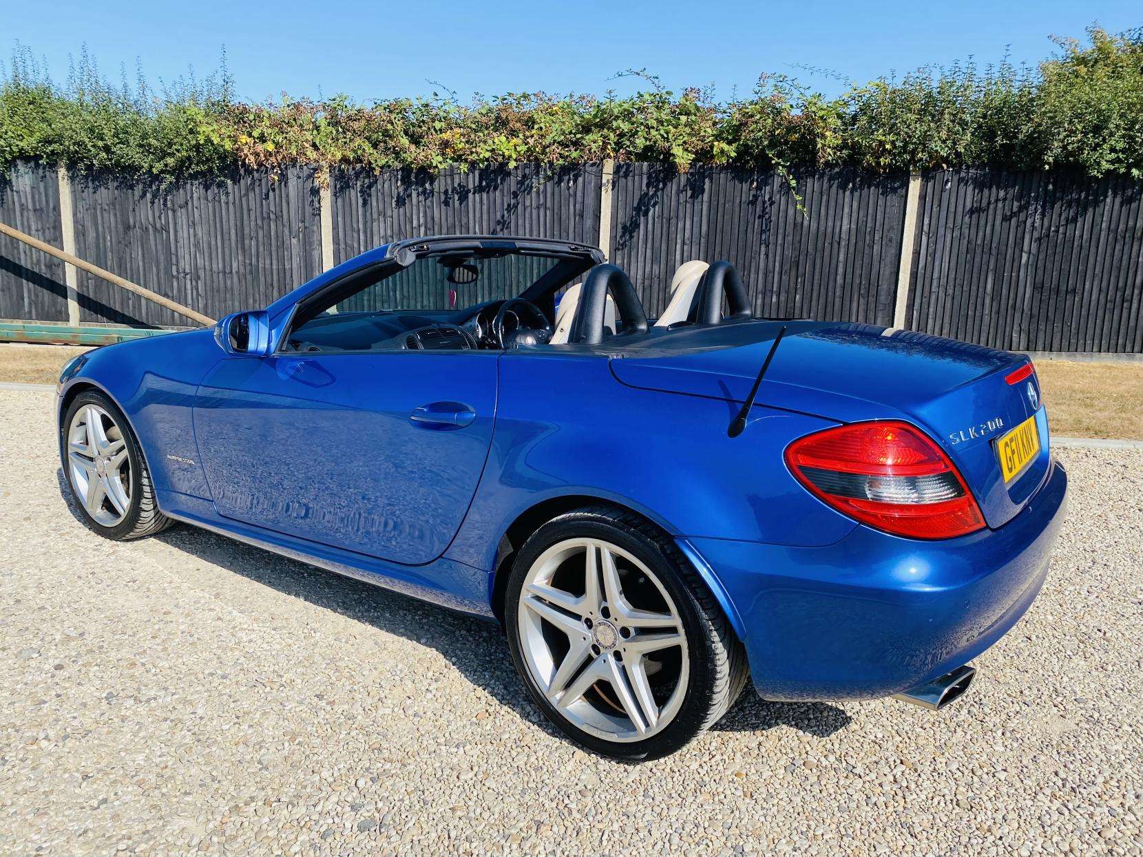 2011 MERCEDES-BENZ SLK 2011 MERCEDES-BENZ SLK